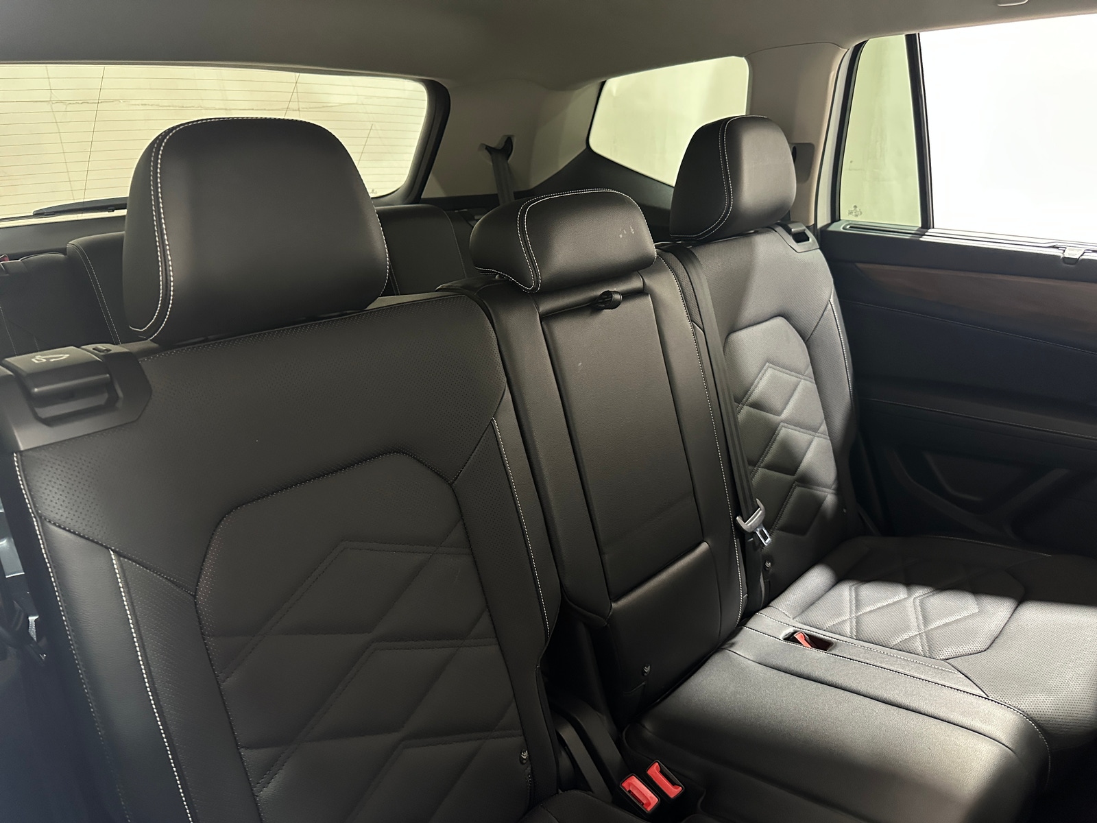 Thumbnail: 2024 Volkswagen Atlas - 5
