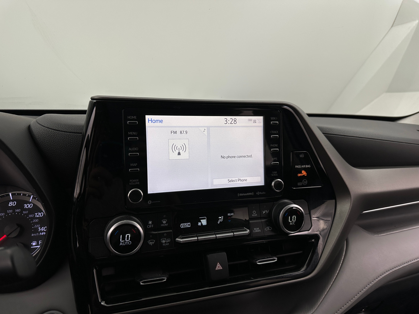Thumbnail: 2020 Toyota Highlander - 4
