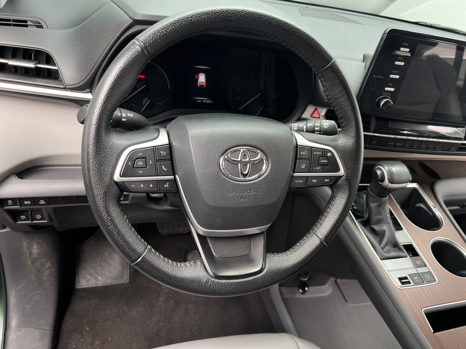 Thumbnail: 2021 Toyota Sienna - 4