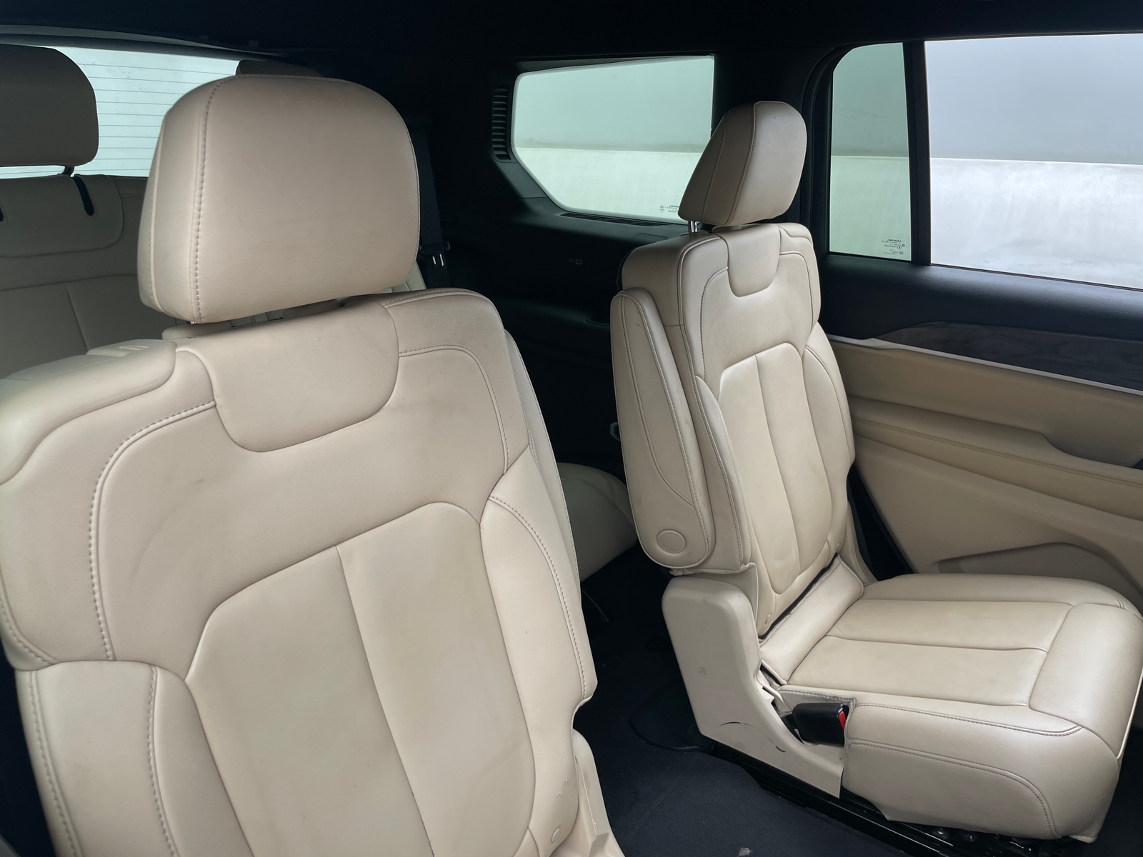 Thumbnail: 2023 Jeep Grand Cherokee L - 5