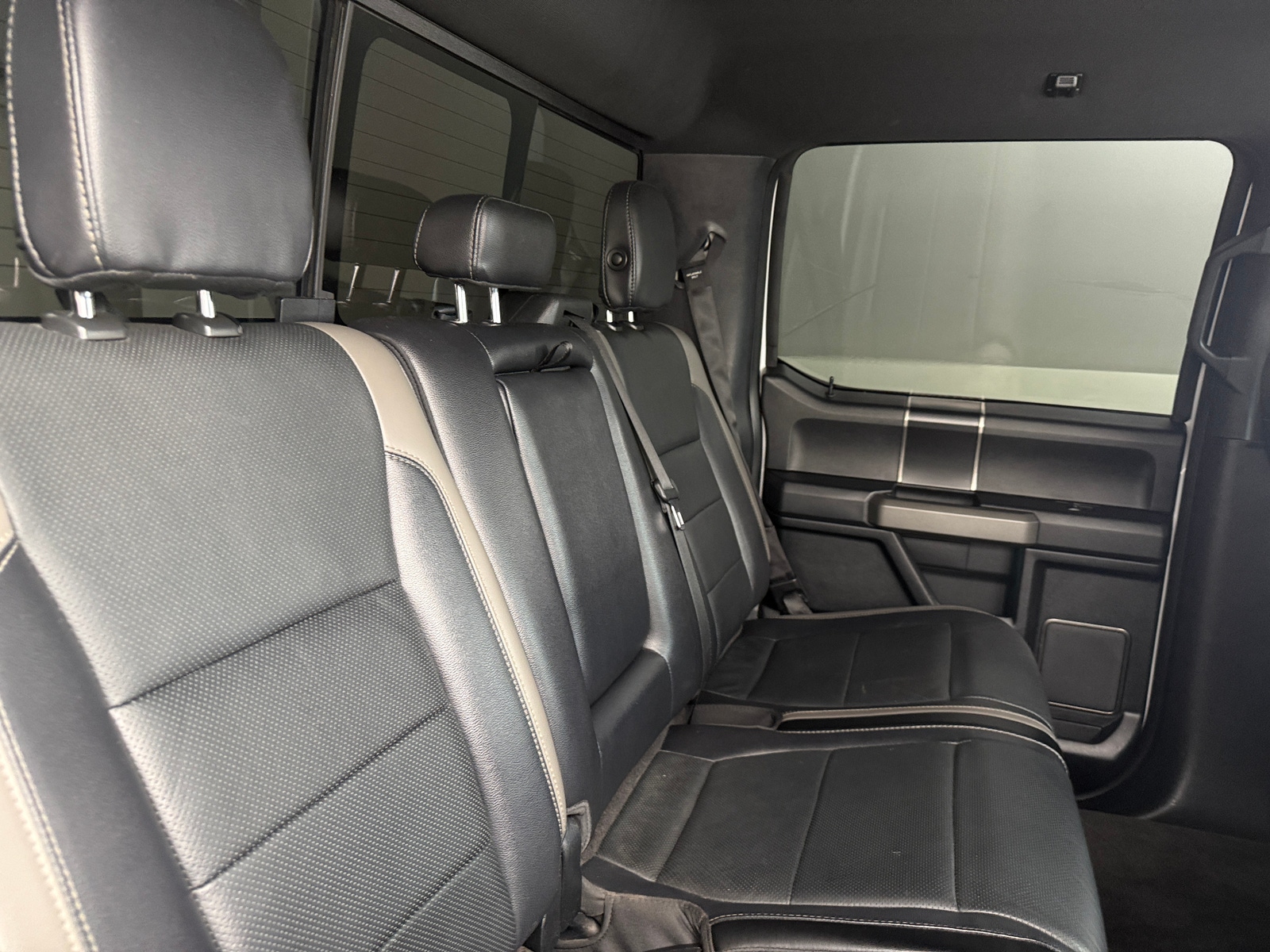Thumbnail: 2017 Ford Econoline - 5