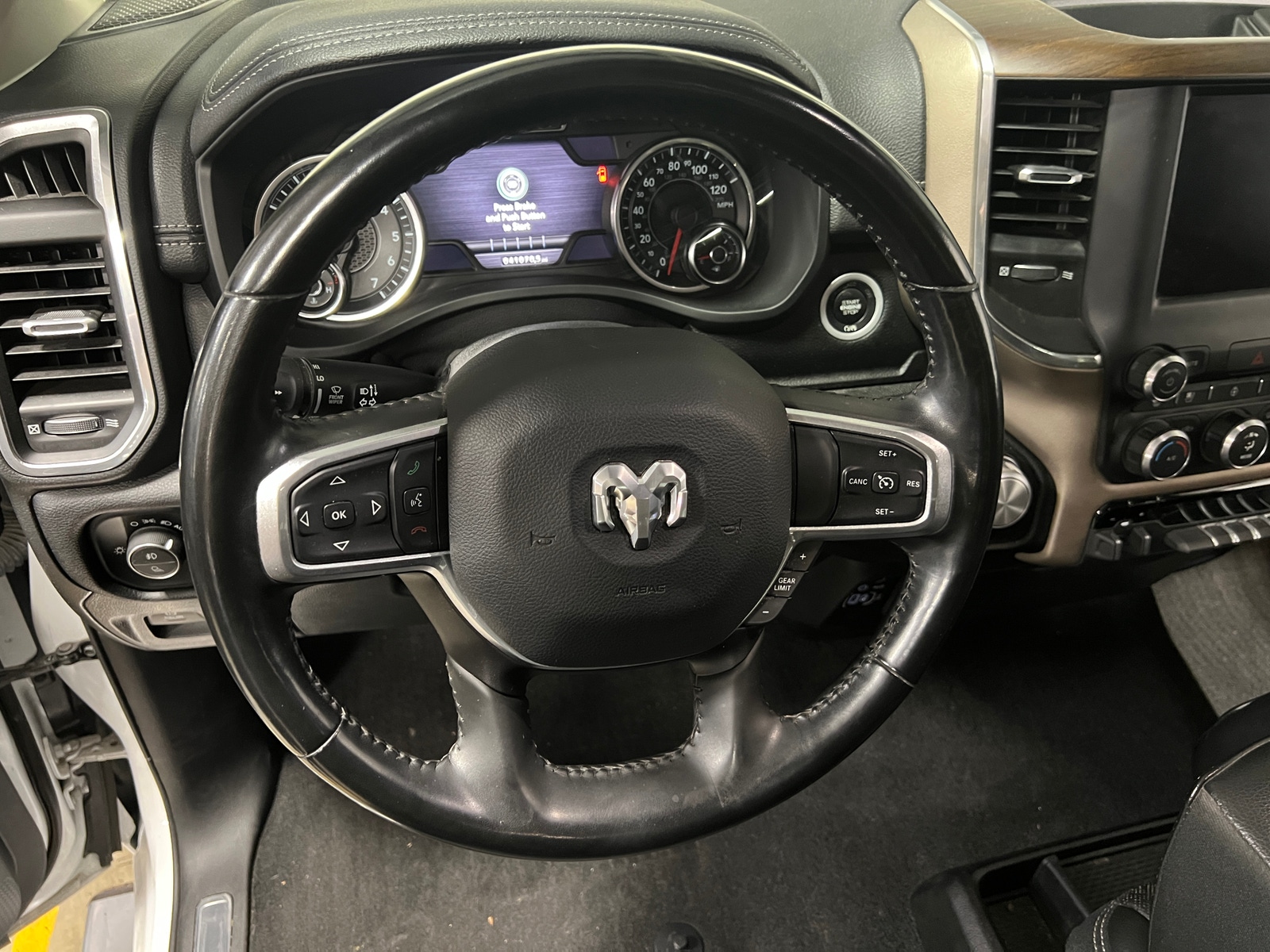 Thumbnail: 2022 RAM 1500 - 4