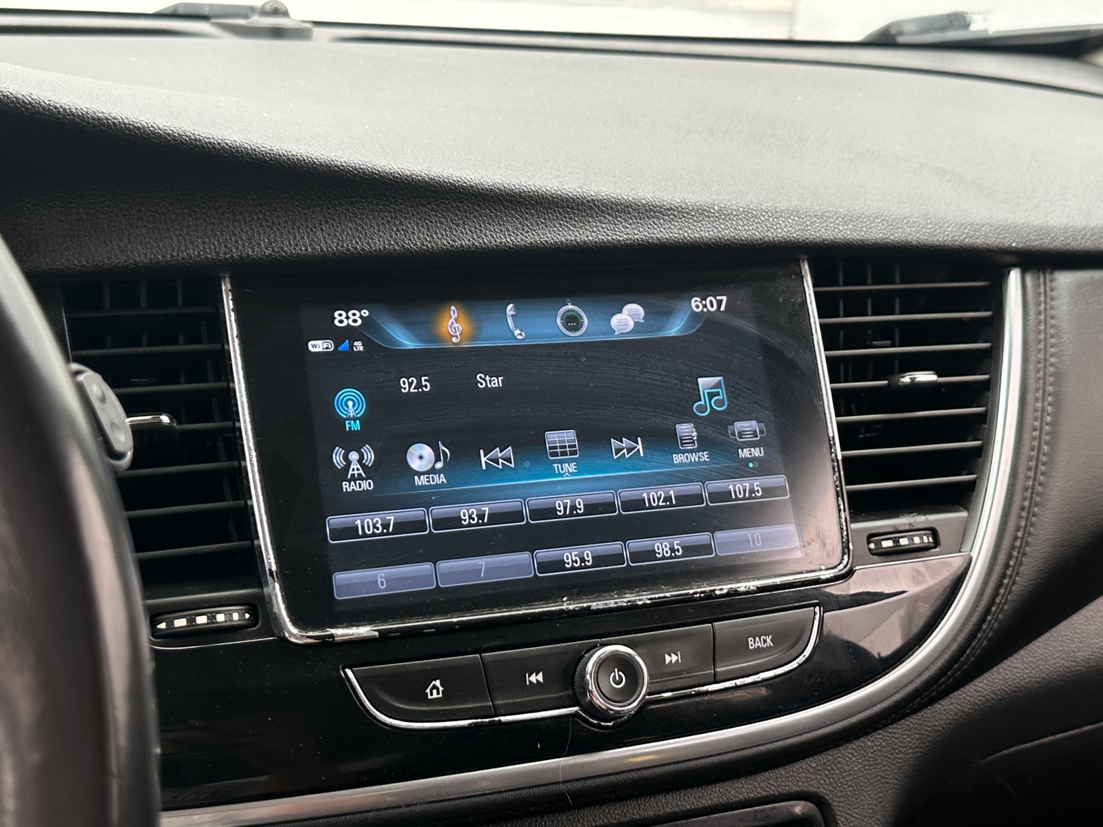 Thumbnail: 2019 Buick Encore - 4