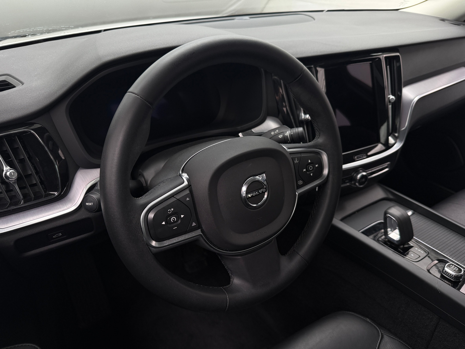 Thumbnail: 2024 Volvo S60 - 4