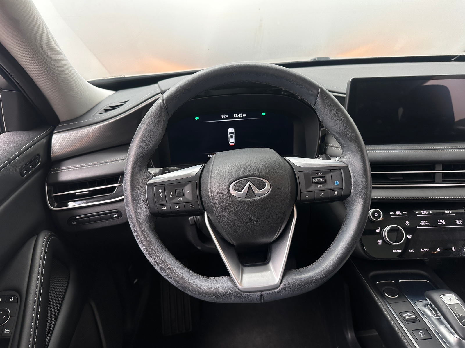 Thumbnail: 2023 INFINITI QX60 - 4