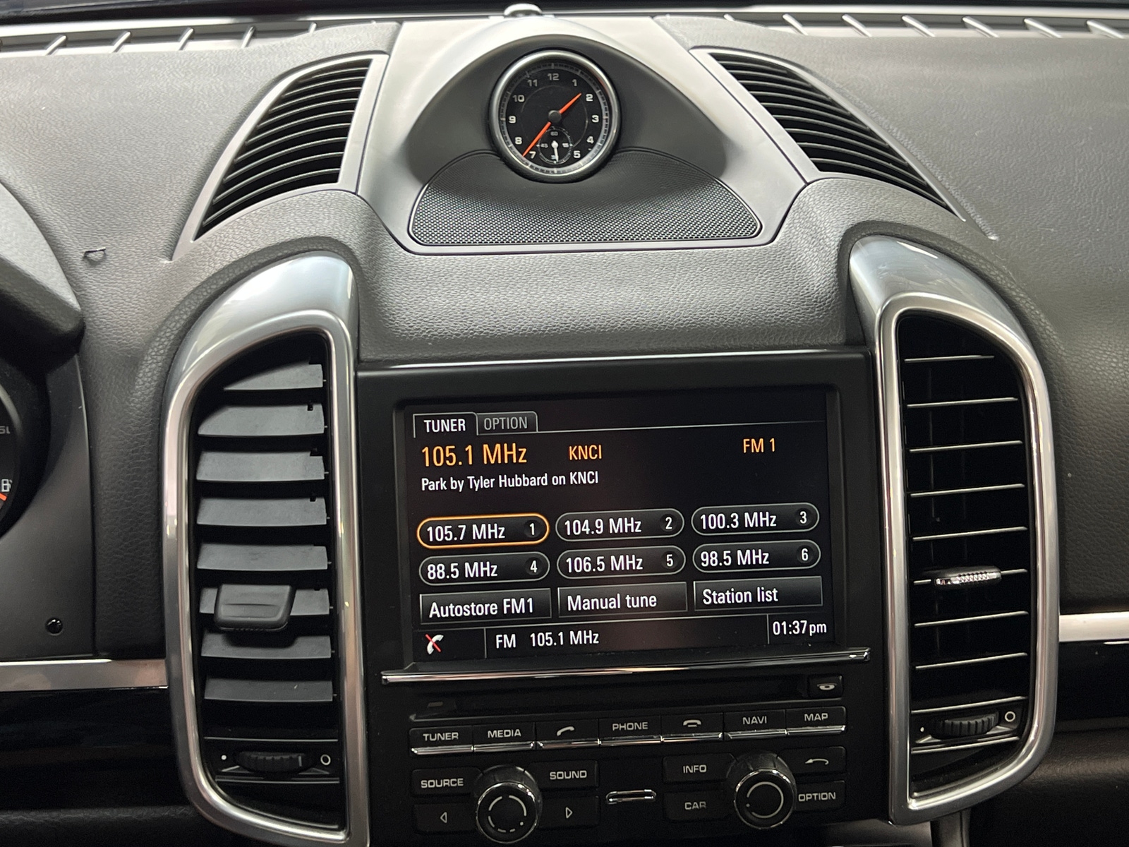 Thumbnail: 2015 Porsche Cayenne - 3