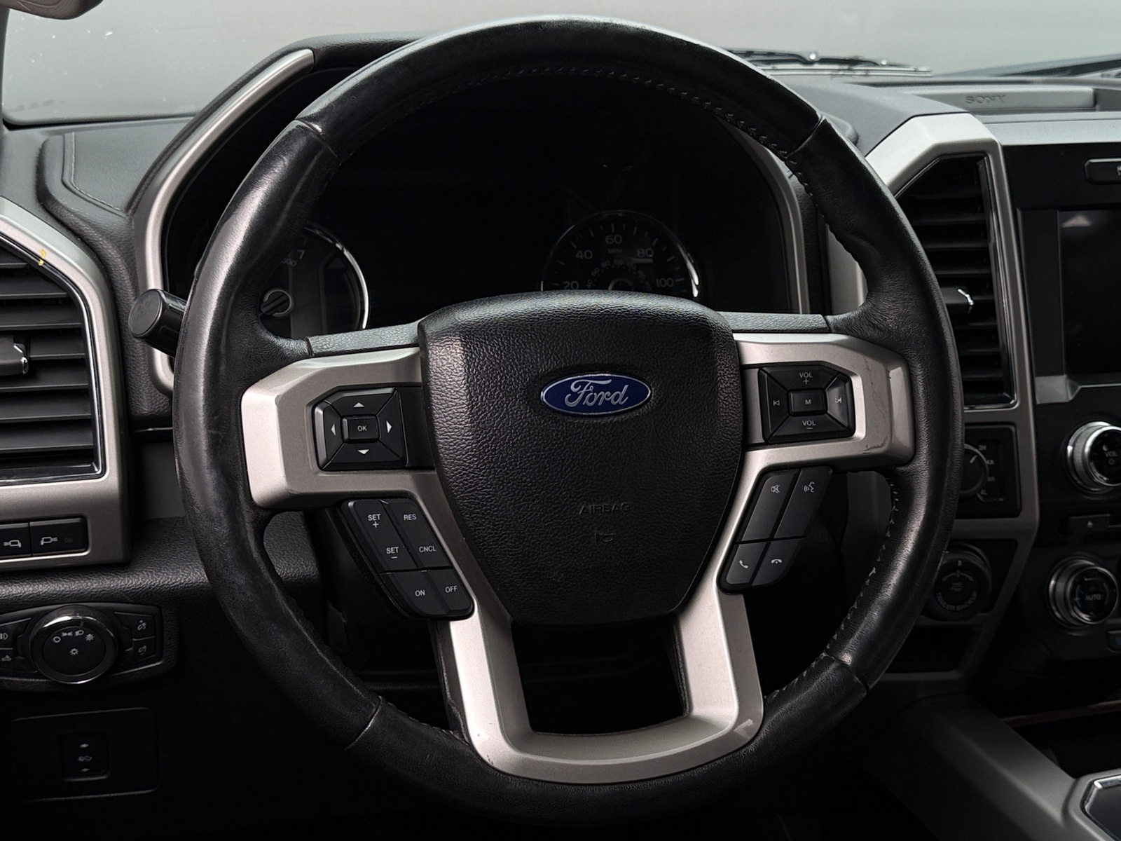 Thumbnail: 2017 Ford Econoline - 4