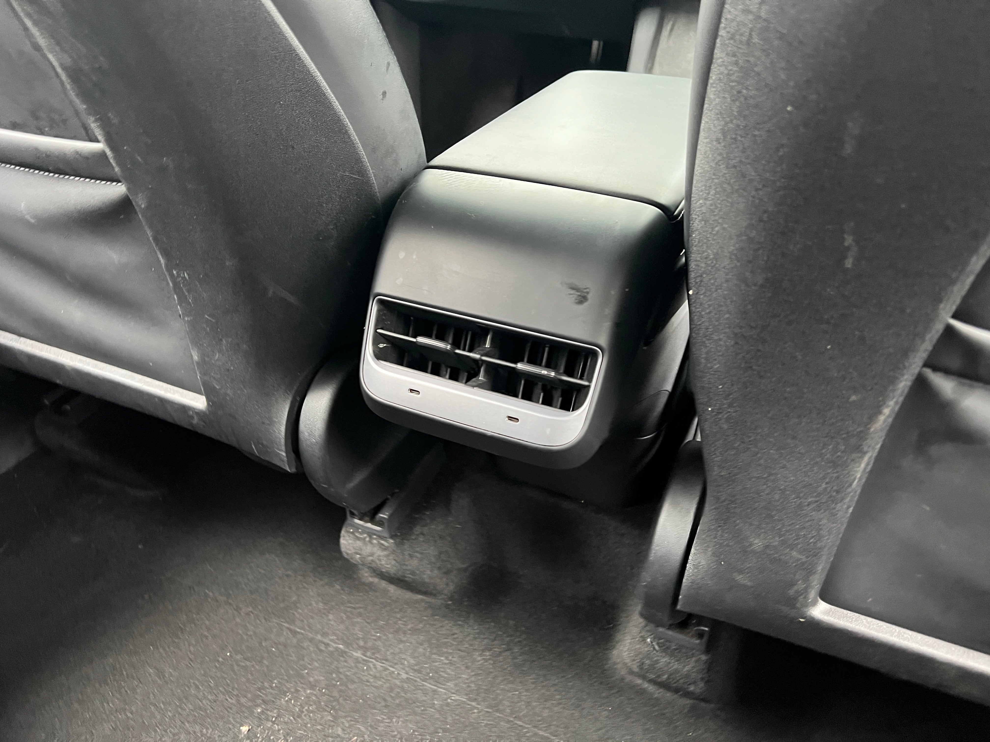 Used 2024 Tesla Model Y Long Range with VIN 7SAYGDEE8RA216476 for sale in Auburn, WA