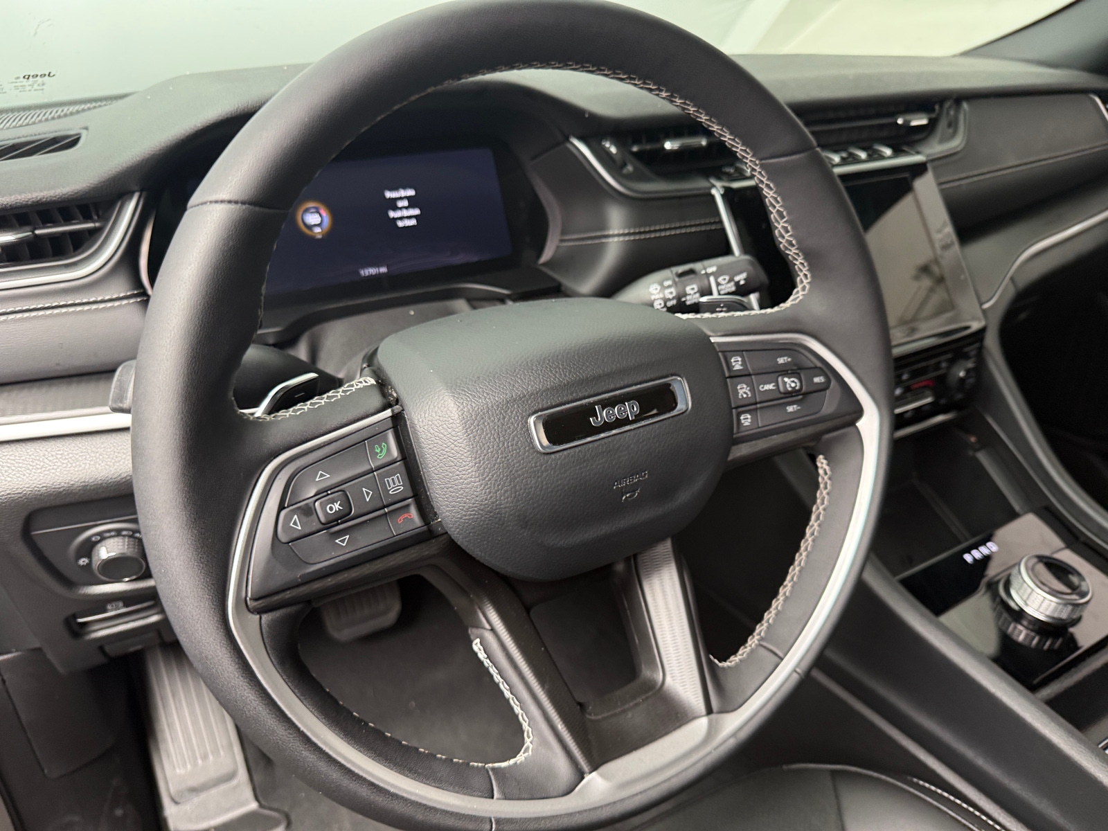 Thumbnail: 2025 Jeep Grand Cherokee - 4