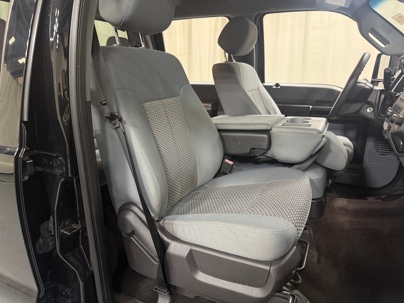 Thumbnail: 2016 Ford Econoline - 2
