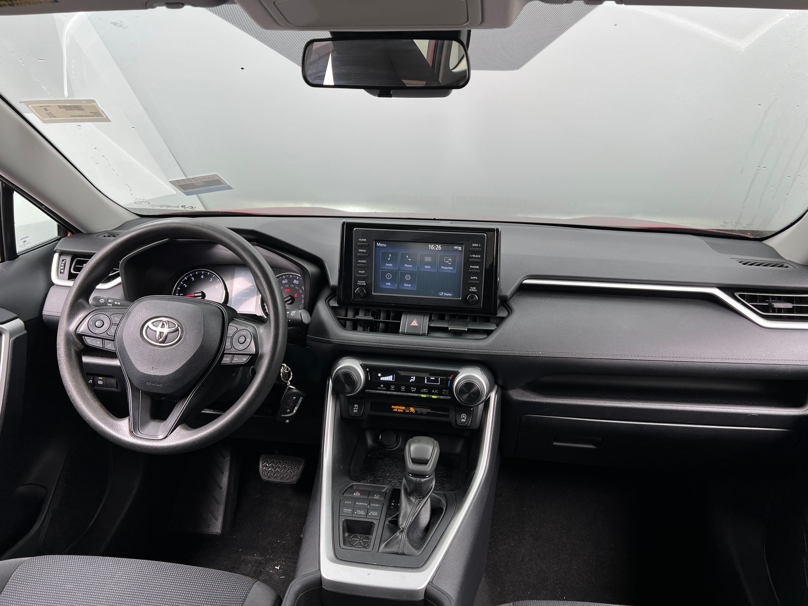 Thumbnail: 2019 Toyota RAV4 - 3