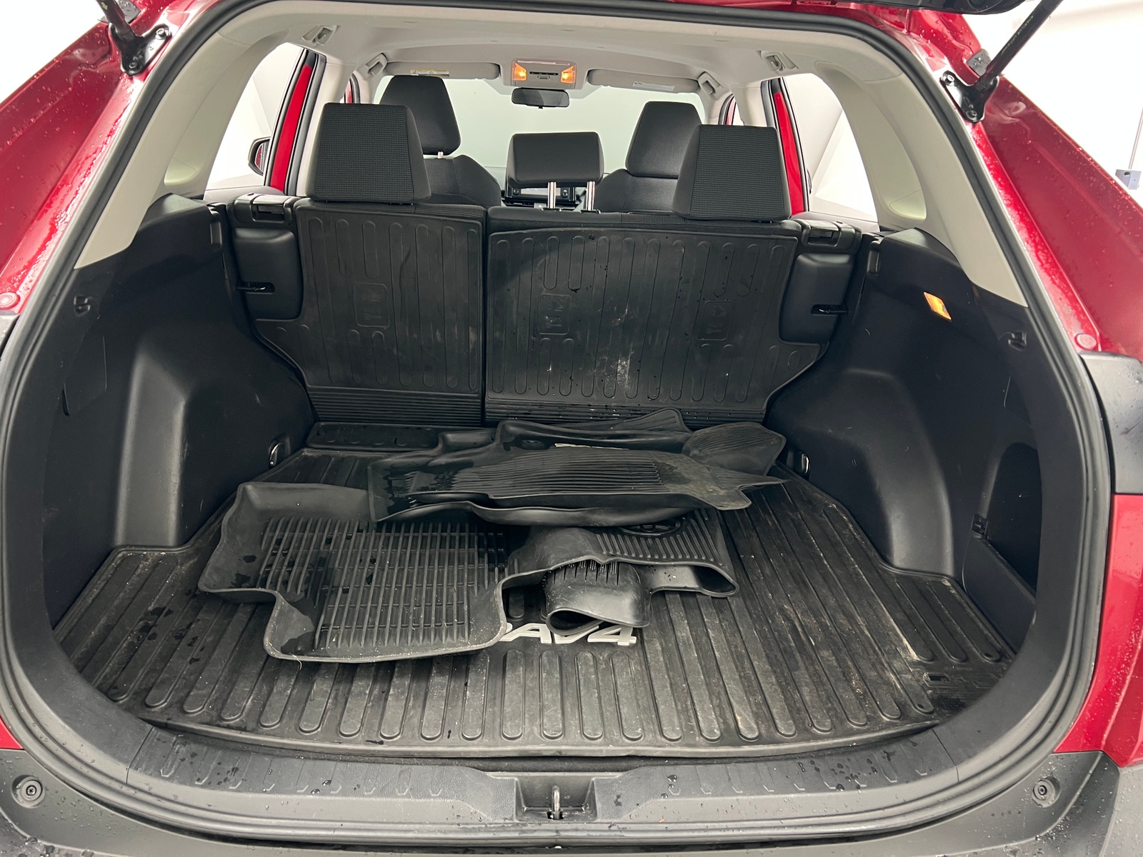 Thumbnail: 2019 Toyota RAV4 - 7