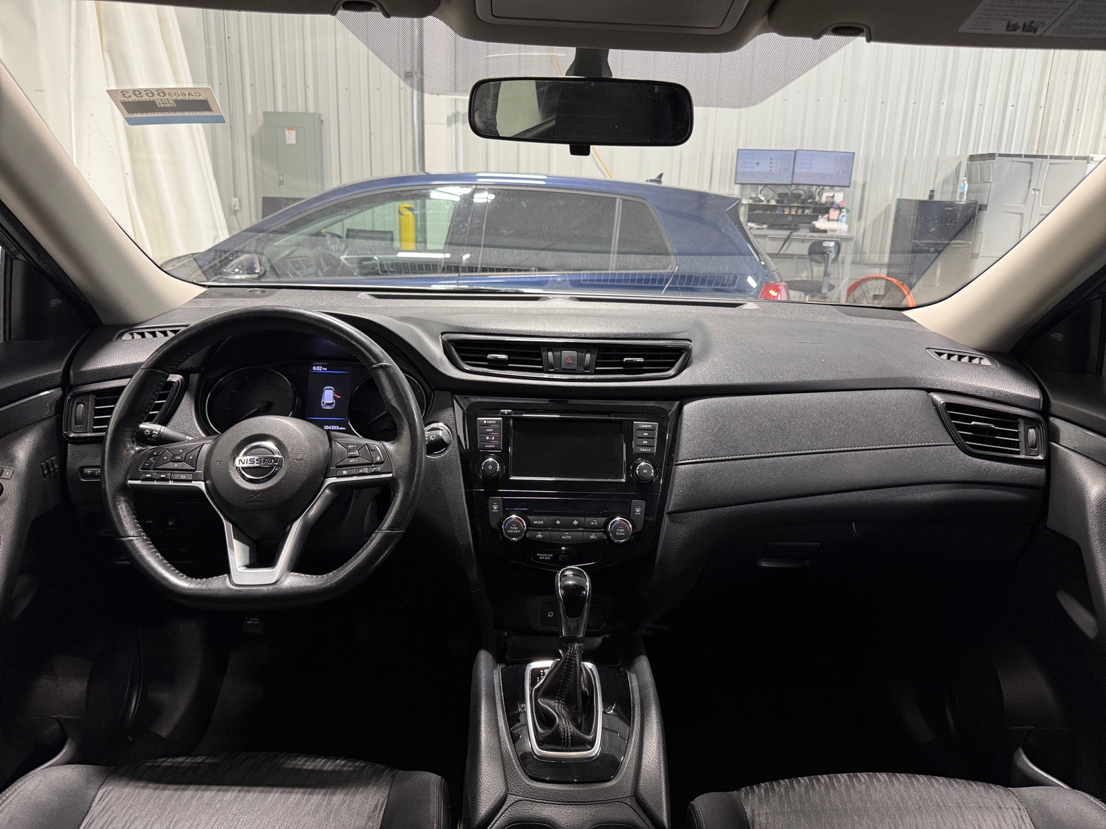 Thumbnail: 2018 Nissan Rogue - 3