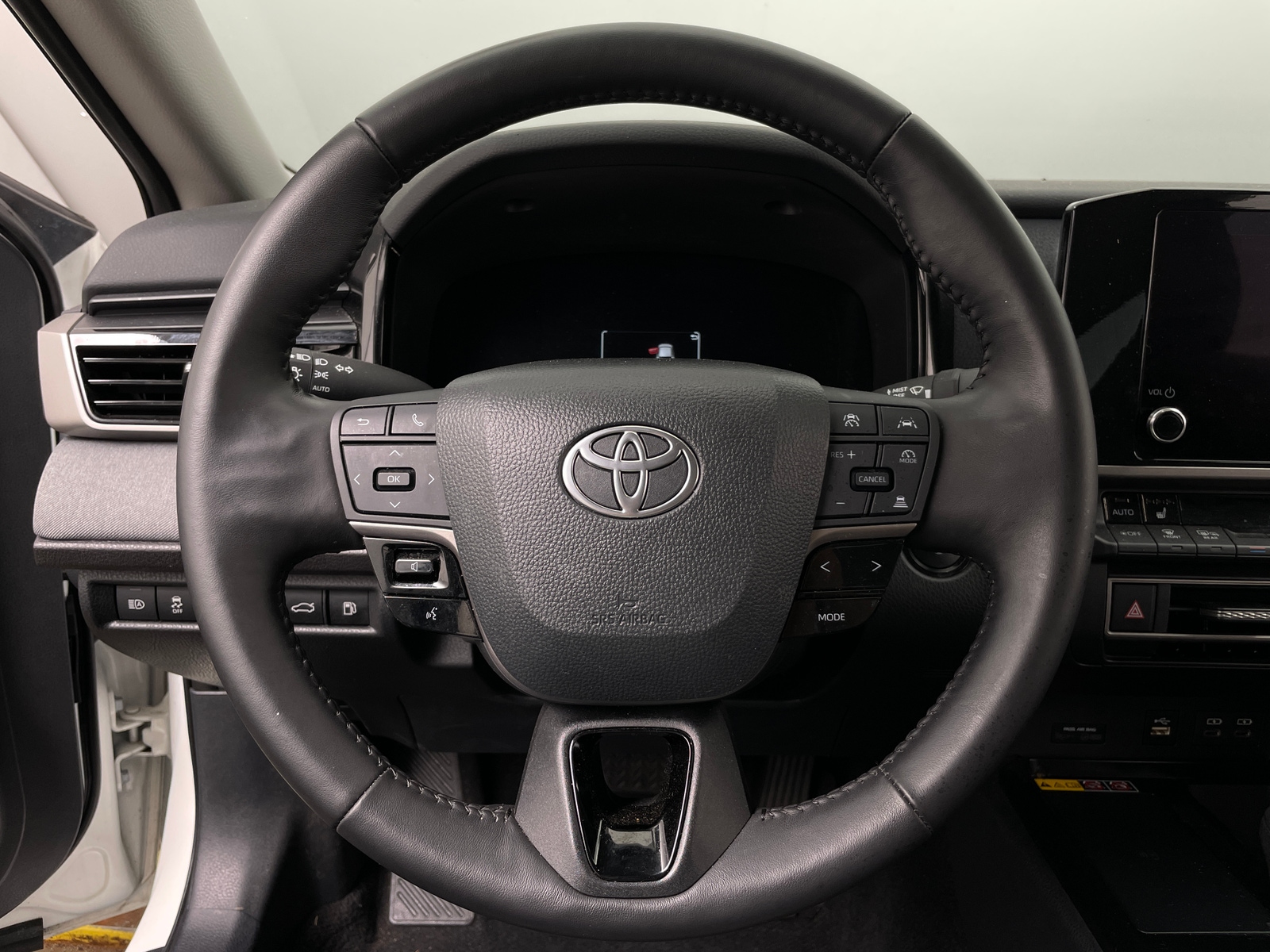 Thumbnail: 2025 Toyota Camry - 5