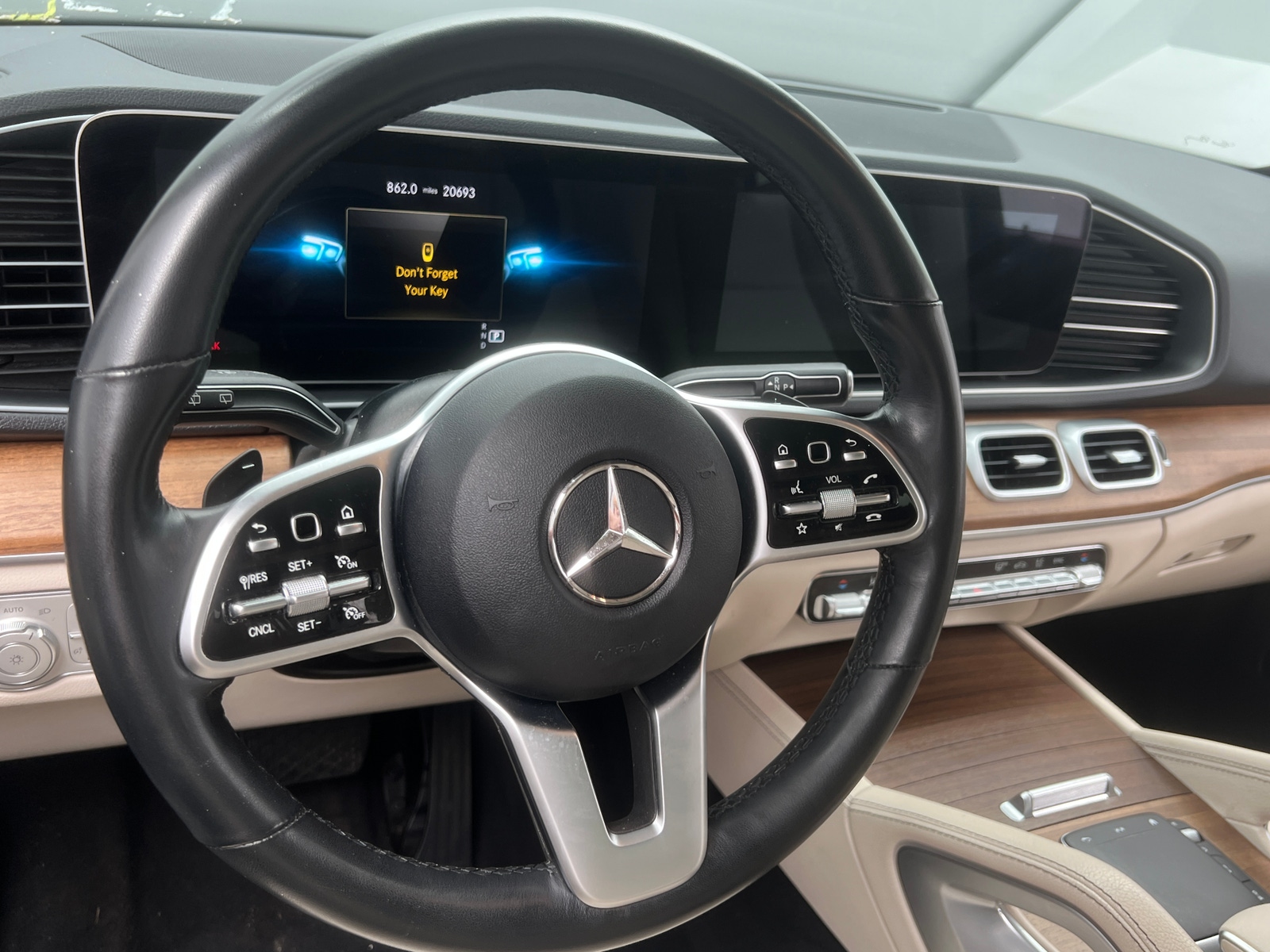 Thumbnail: 2023 Mercedes-Benz GLE - 4