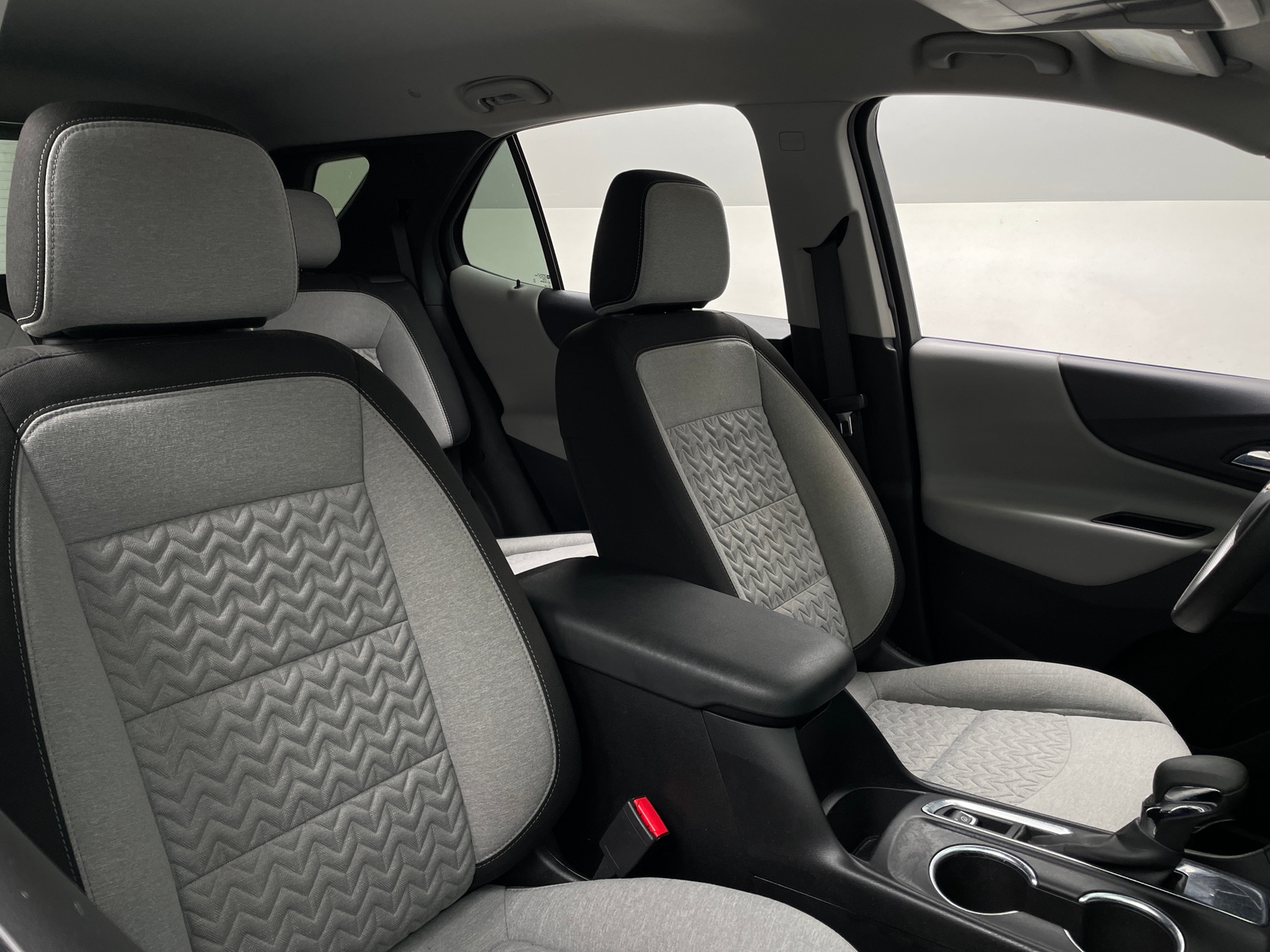Thumbnail: 2022 Chevrolet Equinox - 2