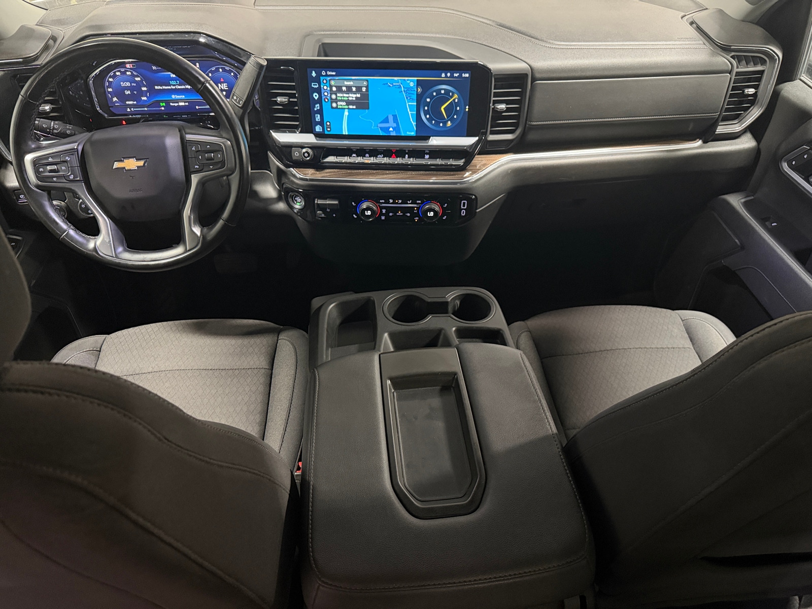 Thumbnail: 2025 Chevrolet Silverado 1500 - 3