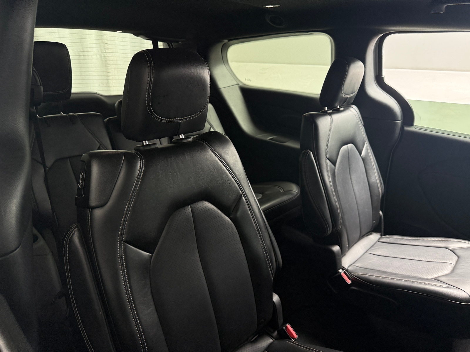 Thumbnail: 2025 Chrysler Pacifica - 5