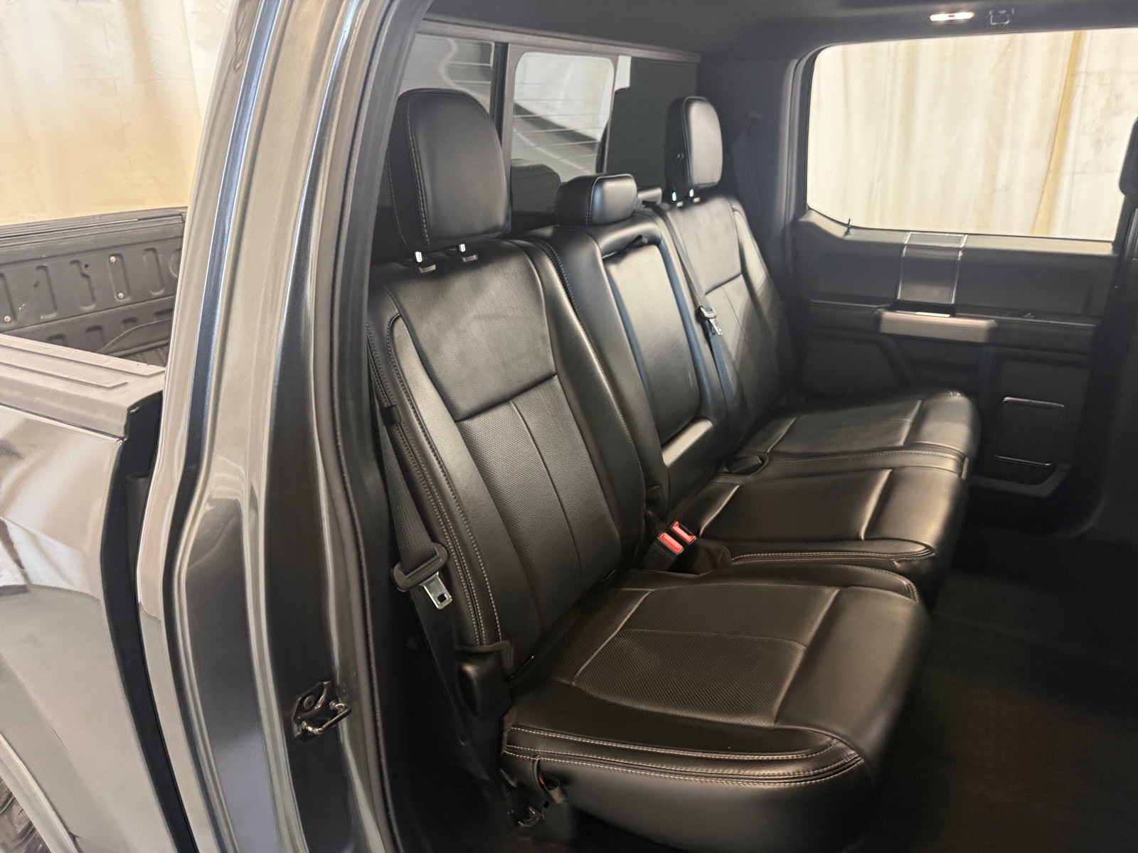 Thumbnail: 2019 Ford Econoline - 5