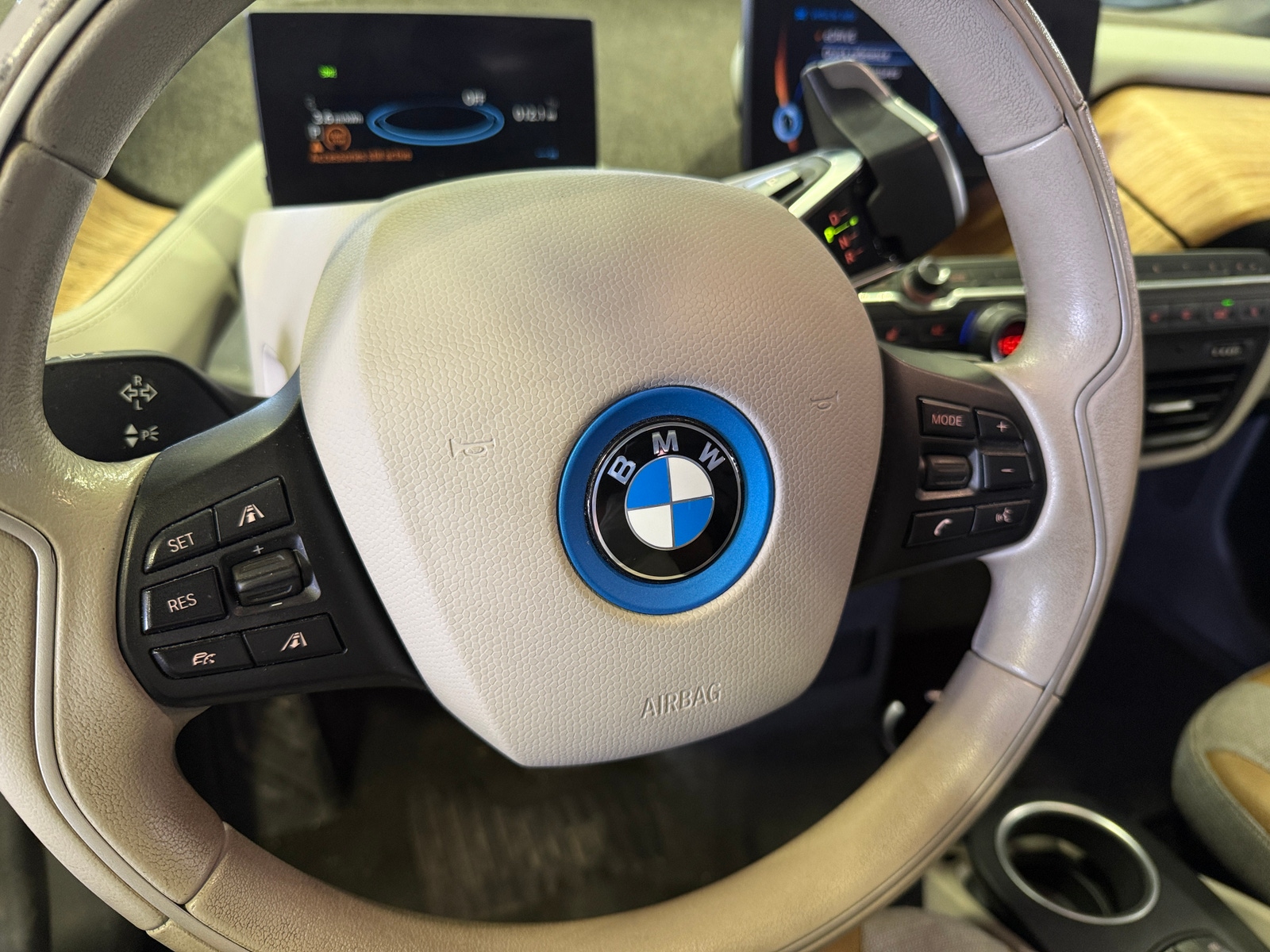 Thumbnail: 2015 BMW i3 - 5