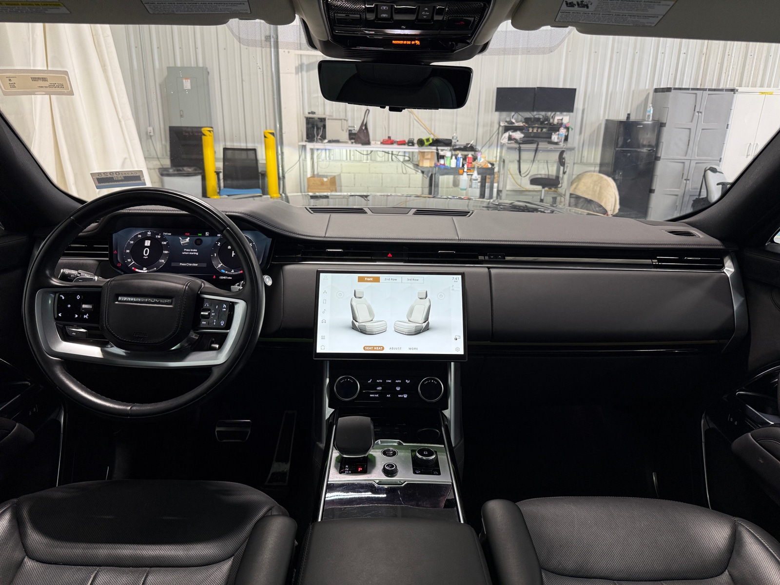 Thumbnail: 2023 Land Rover Range Rover - 2