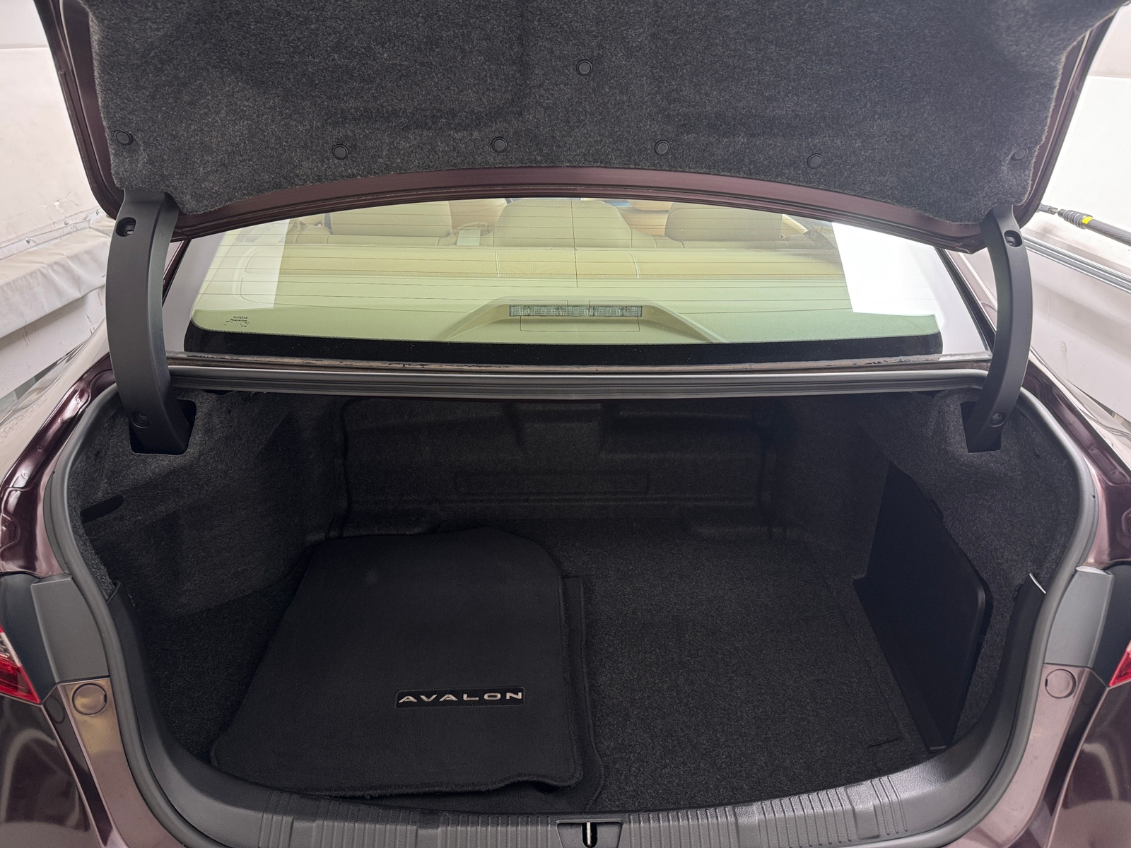 Thumbnail: 2016 Toyota Avalon - 6