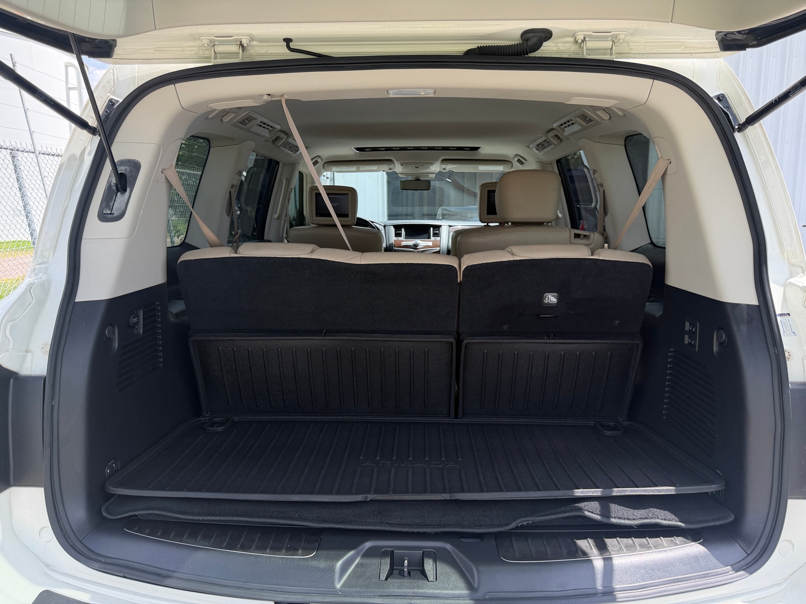 Thumbnail: 2020 Nissan Armada - 6
