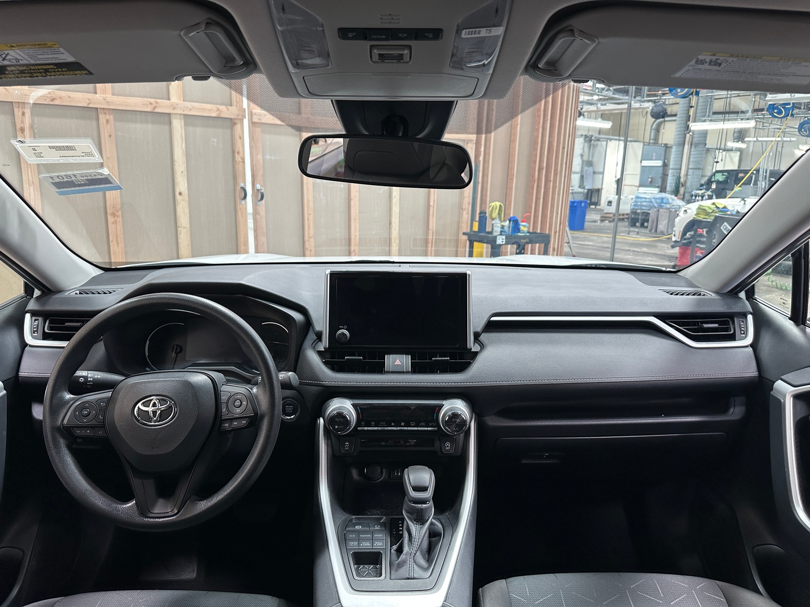 Thumbnail: 2023 Toyota RAV4 - 3