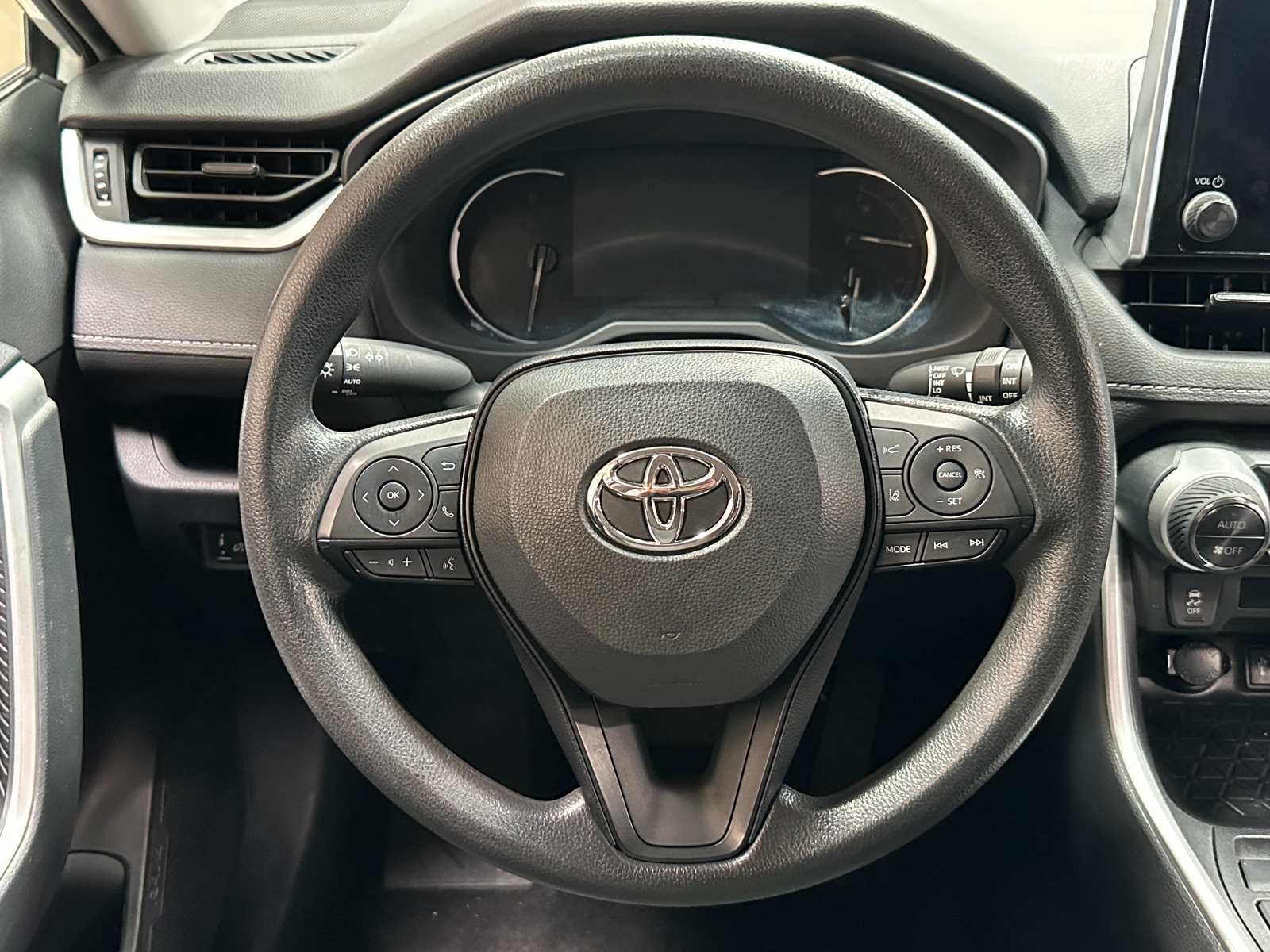 Thumbnail: 2023 Toyota RAV4 - 5