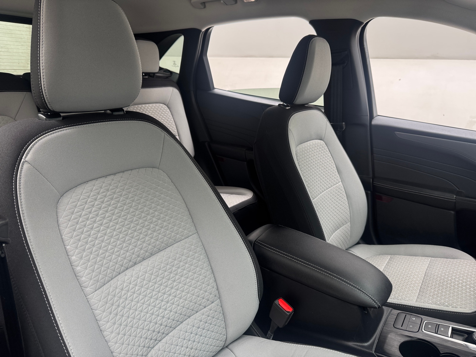 Thumbnail: 2023 Ford Escape - 2