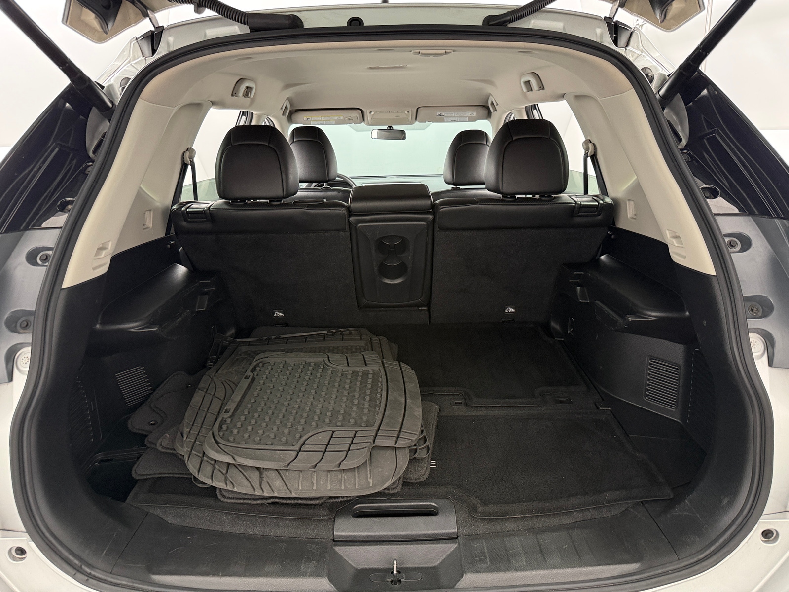 Thumbnail: 2016 Nissan Rogue - 6