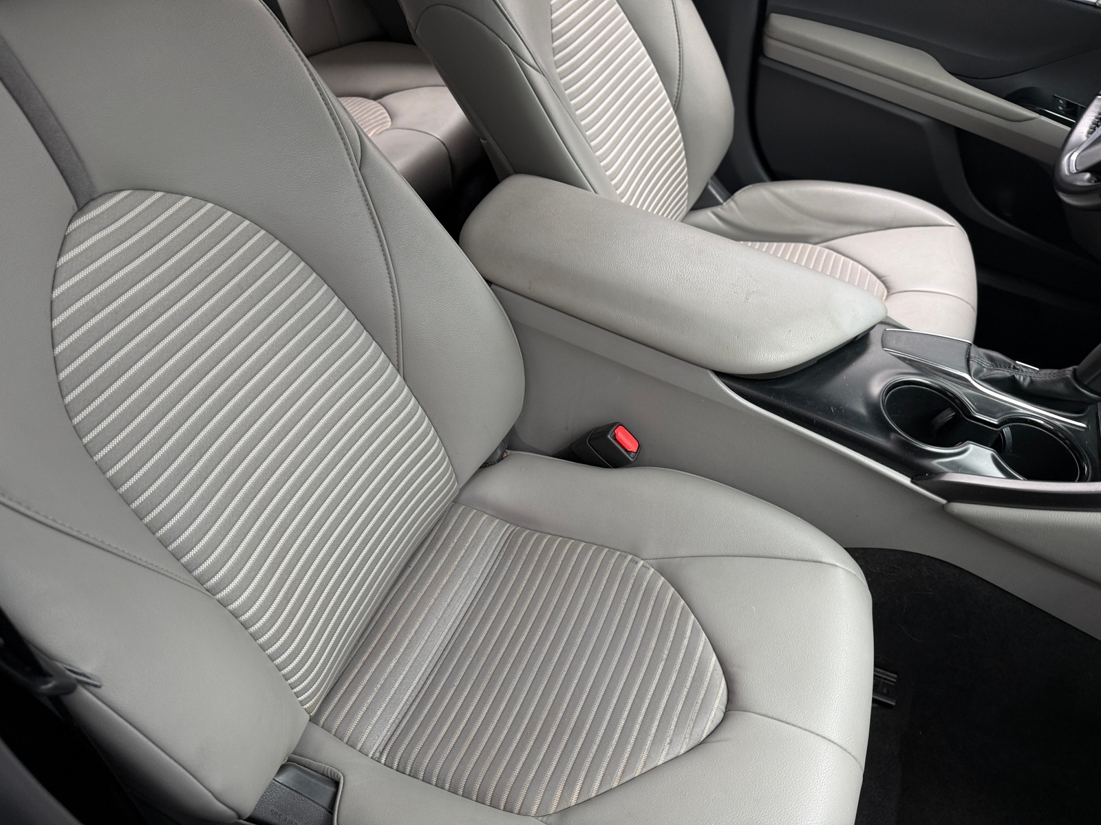 Thumbnail: 2019 Toyota Camry - 2