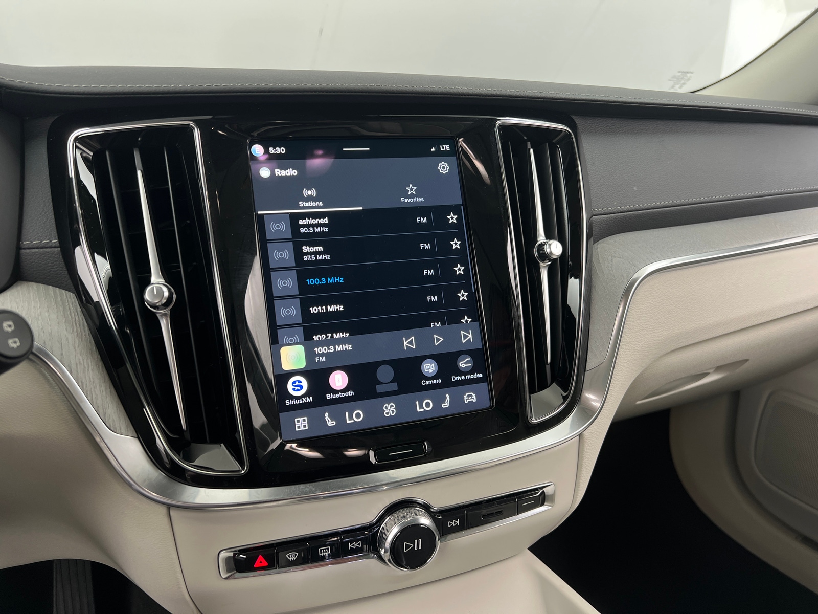 Thumbnail: 2025 Volvo V60 - 3