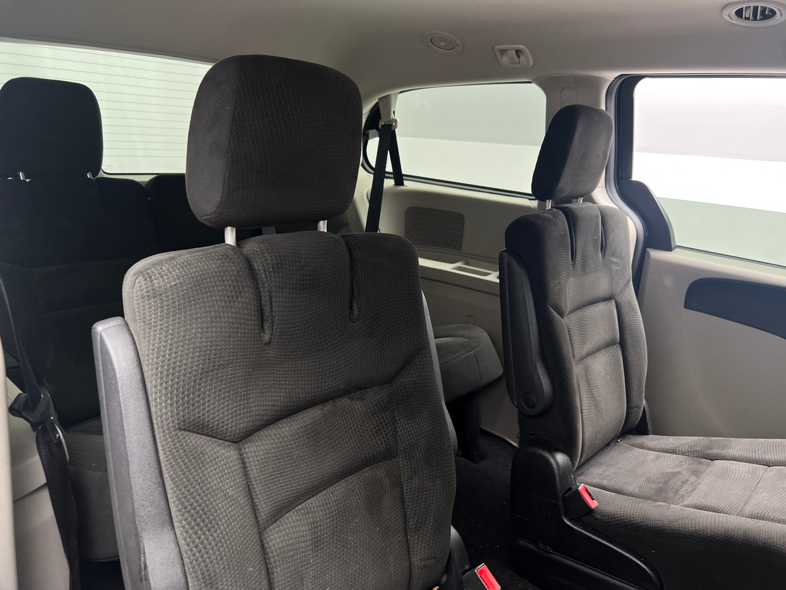 Thumbnail: 2016 Dodge Grand Caravan - 6