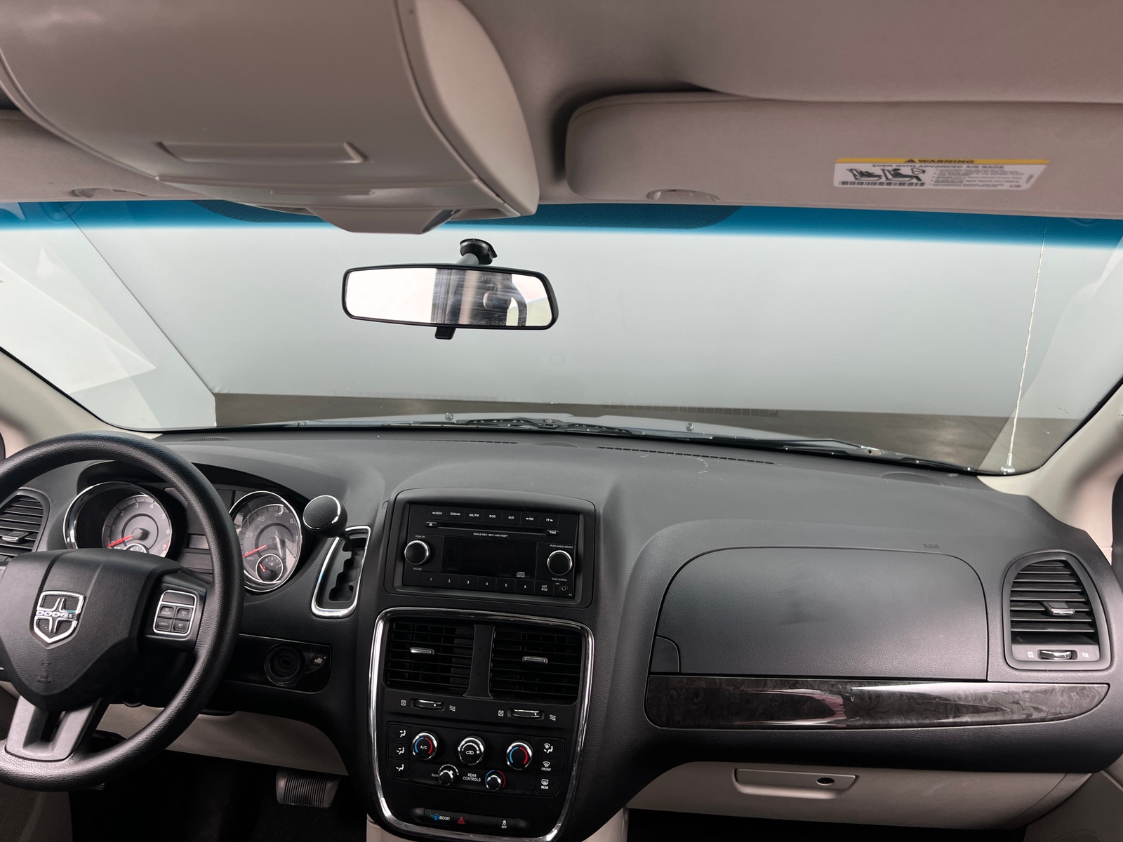 Thumbnail: 2016 Dodge Grand Caravan - 3