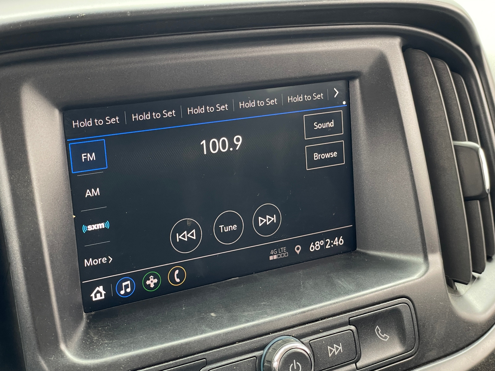Thumbnail: 2021 Chevrolet Colorado - 4
