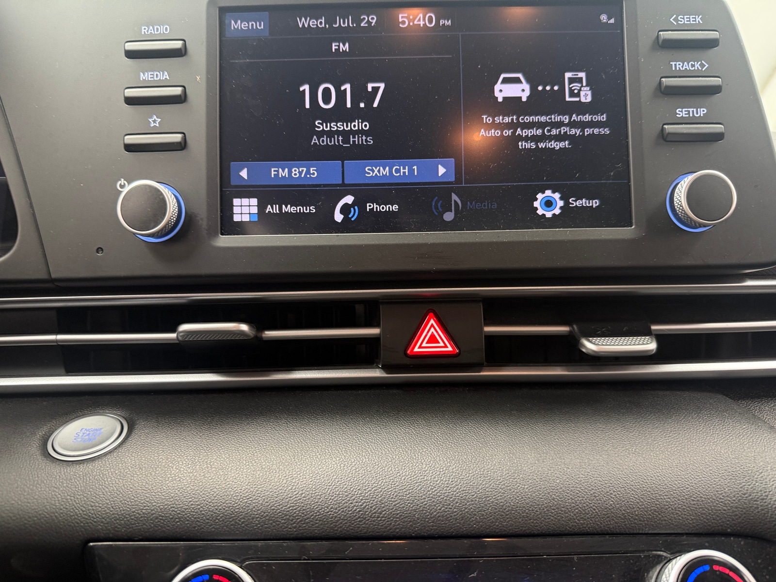 Thumbnail: 2021 Hyundai Elantra - 4