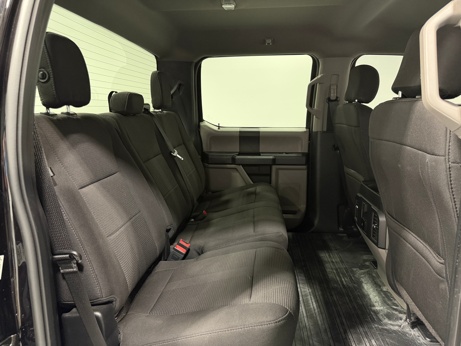 Thumbnail: 2019 Ford Econoline - 6