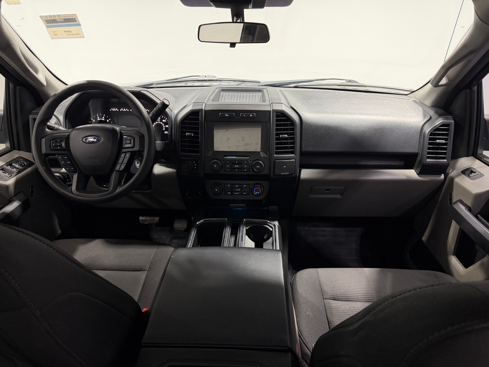 Thumbnail: 2019 Ford Econoline - 3