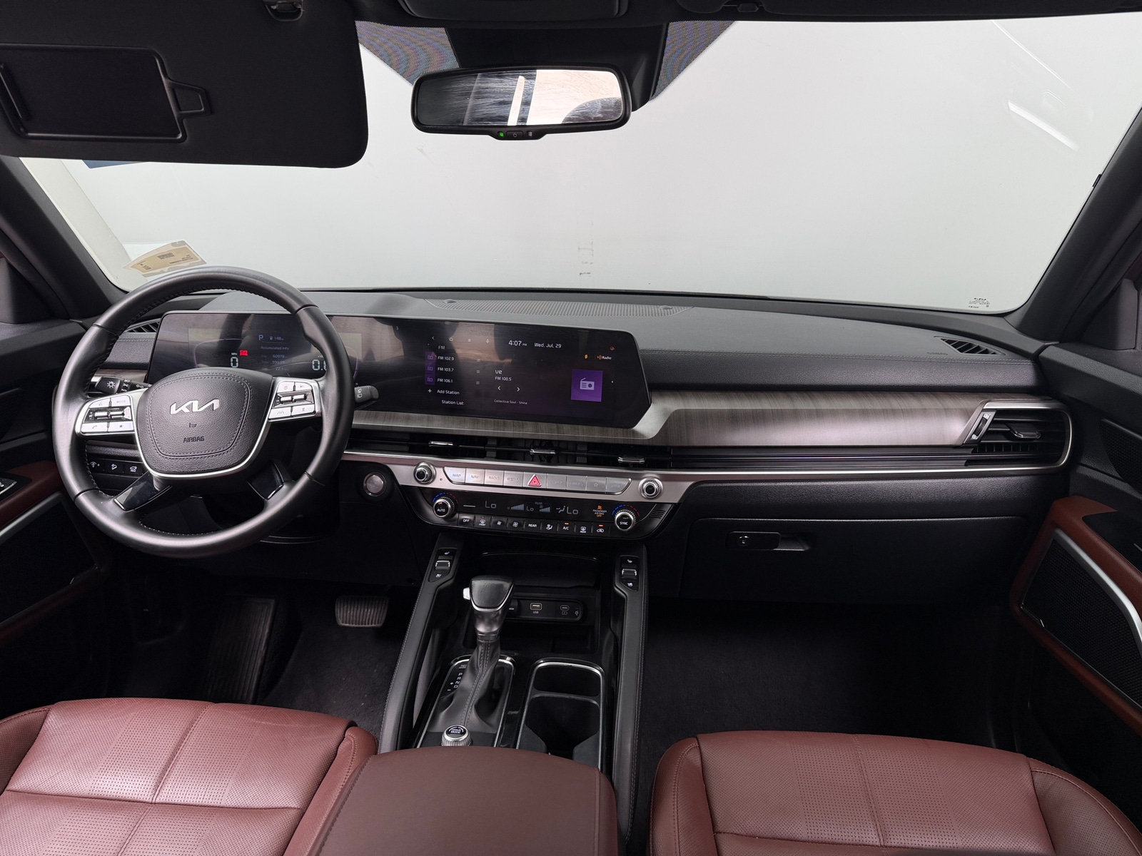 Thumbnail: 2023 Kia Telluride - 2