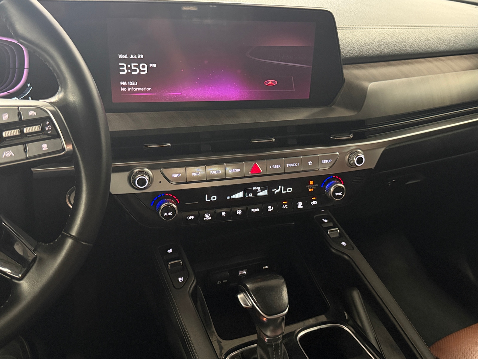 Thumbnail: 2023 Kia Telluride - 3
