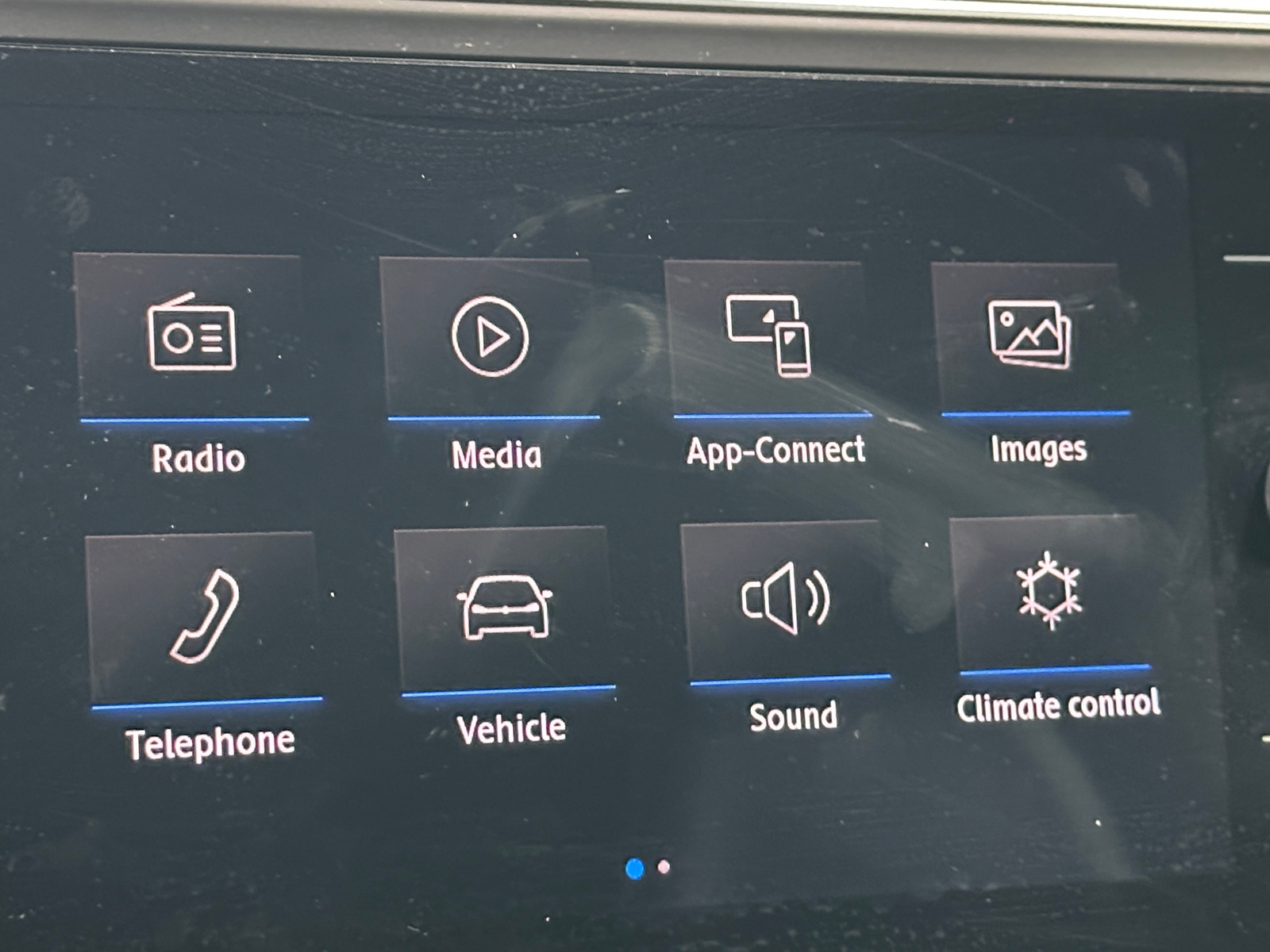 Thumbnail: 2018 Volkswagen Atlas - 3