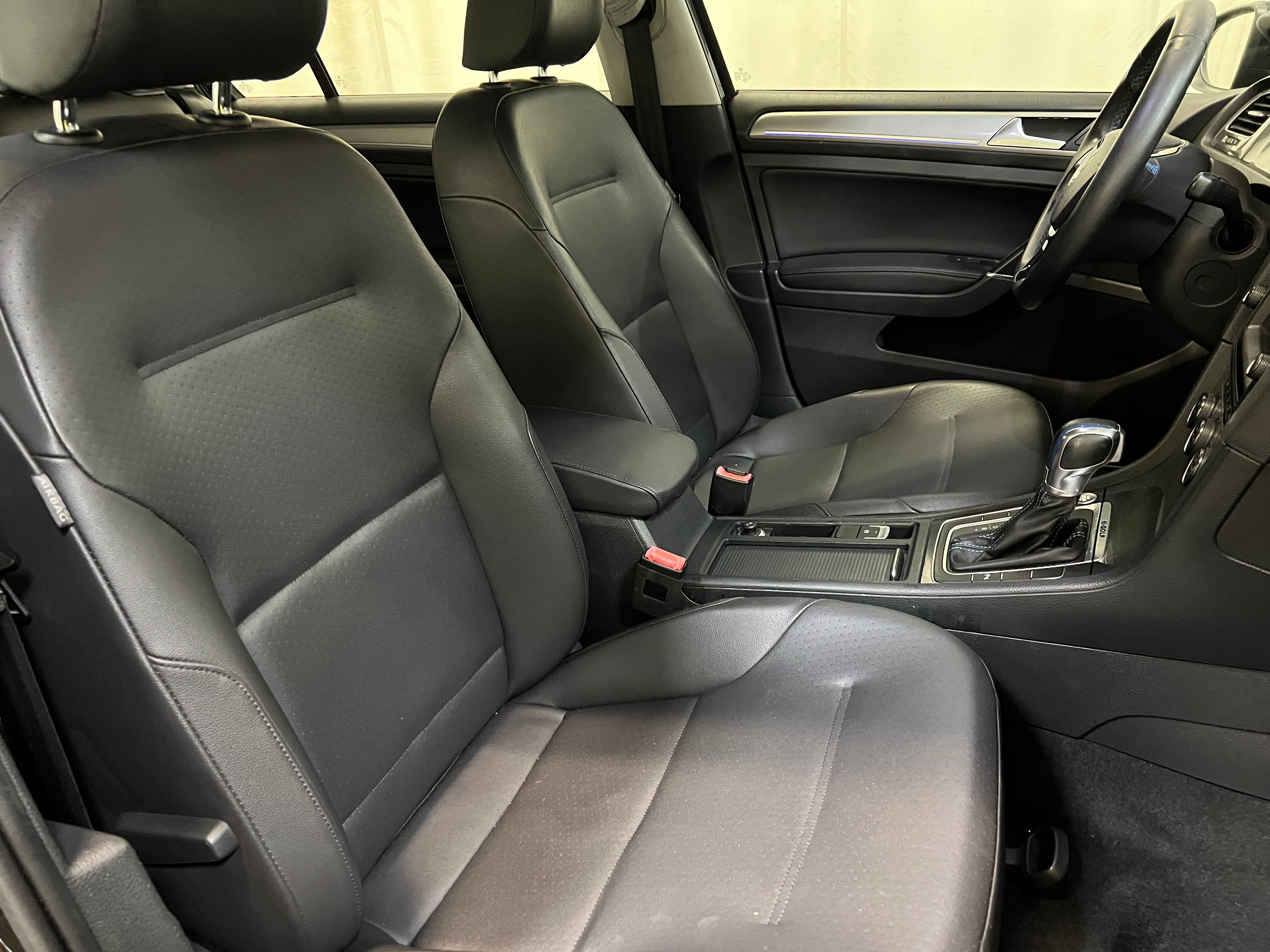 2016 Volkswagen e-Golf