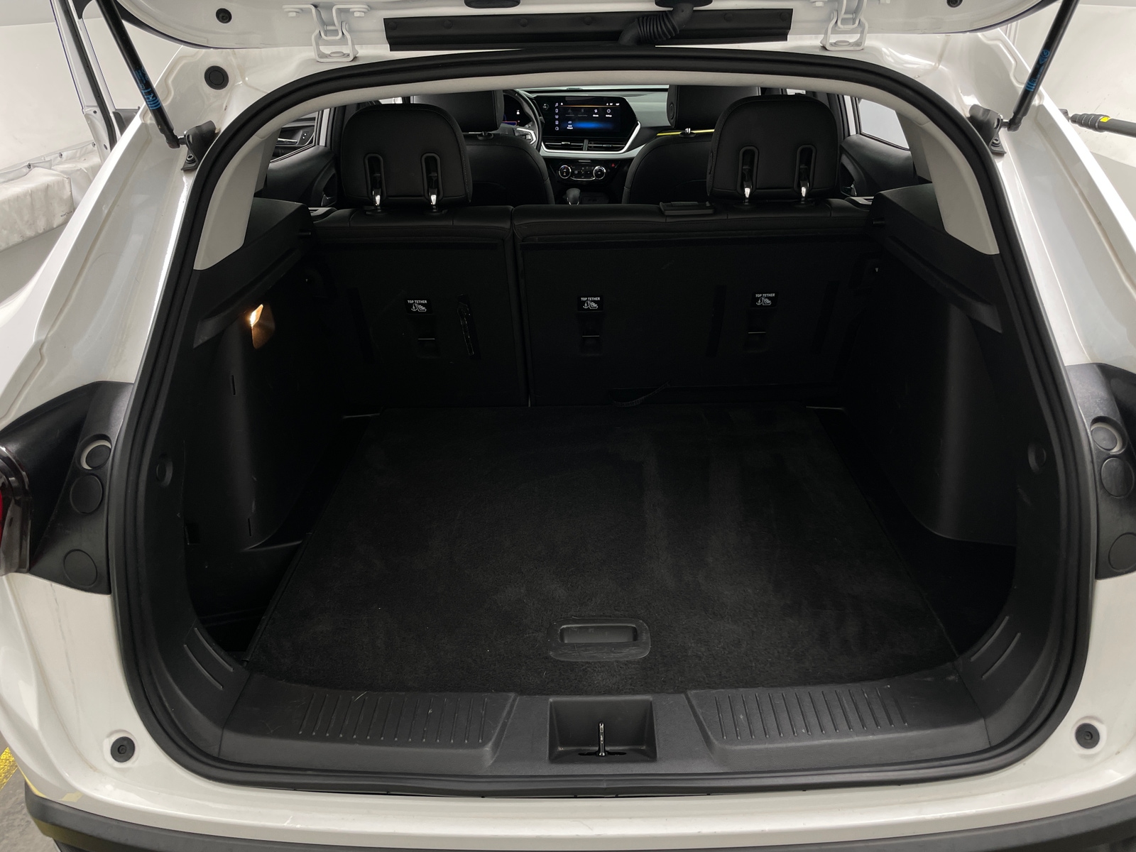 Thumbnail: 2024 Chevrolet Trax - 6