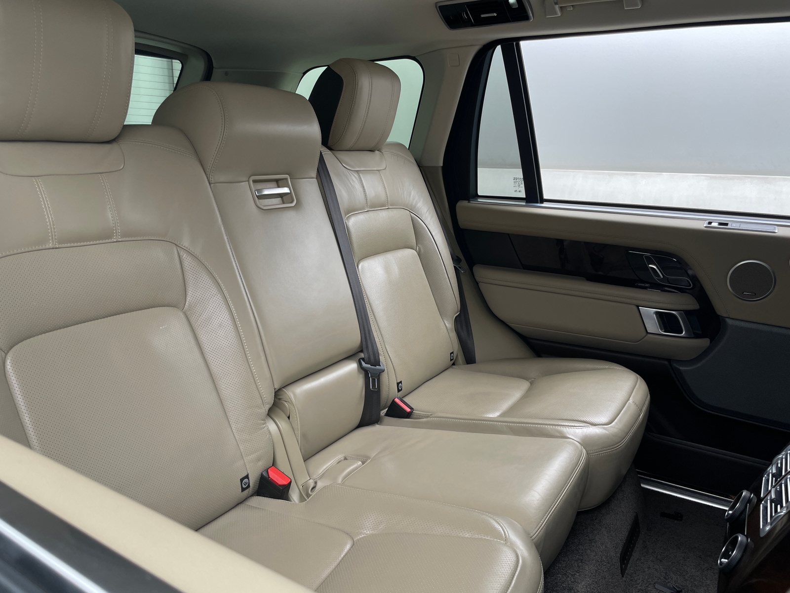 Thumbnail: 2018 Land Rover Range Rover - 5