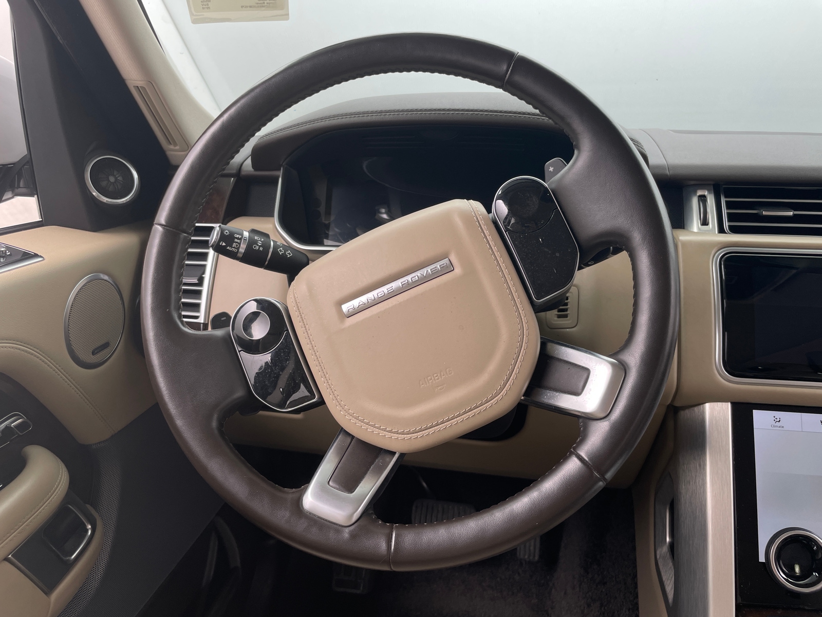 Thumbnail: 2018 Land Rover Range Rover - 4