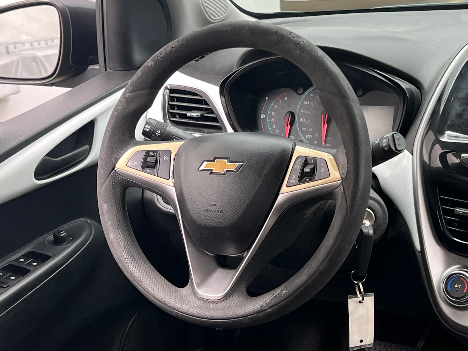 Thumbnail: 2017 Chevrolet Spark - 5