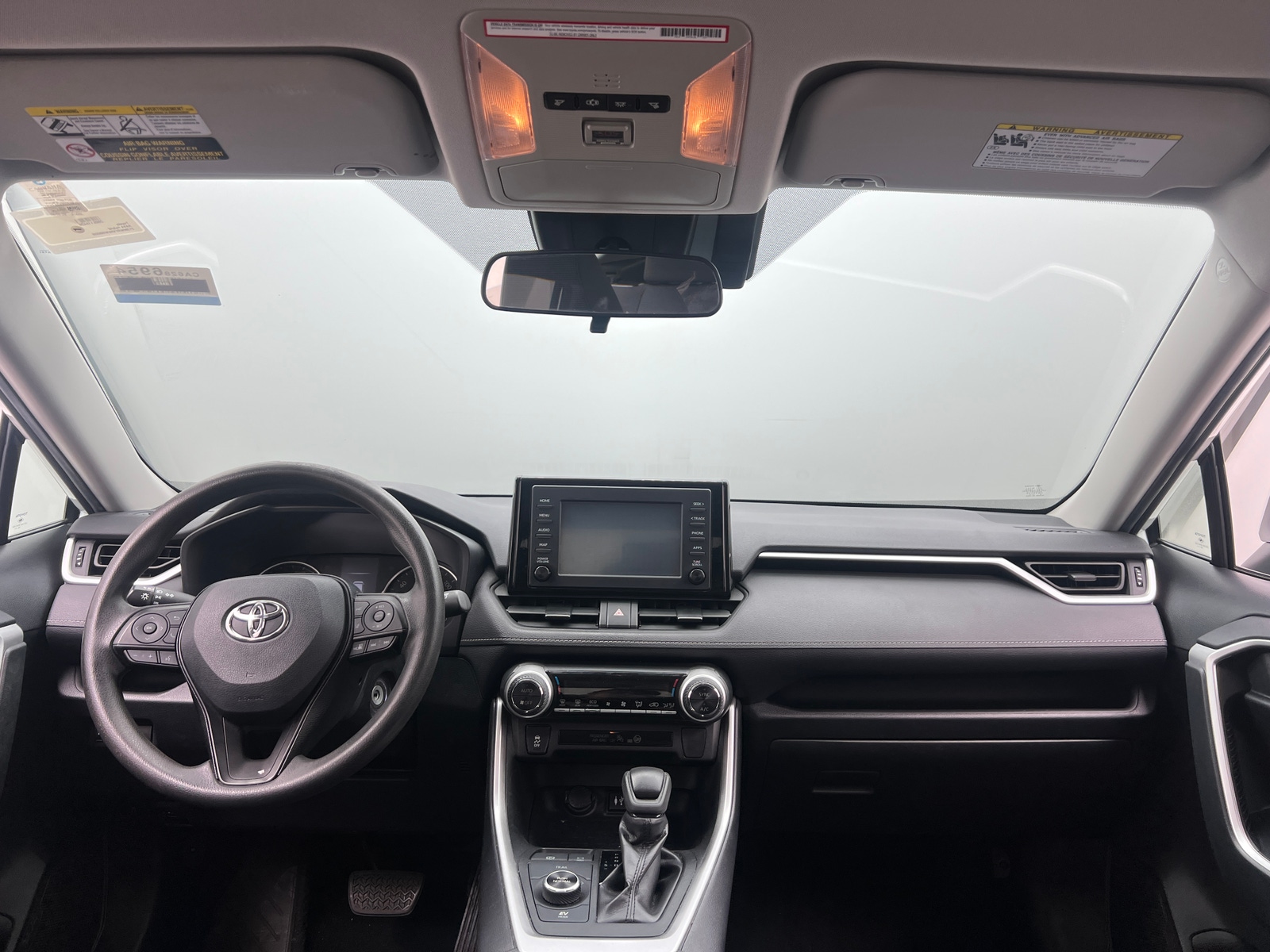 Thumbnail: 2019 Toyota RAV4 - 3