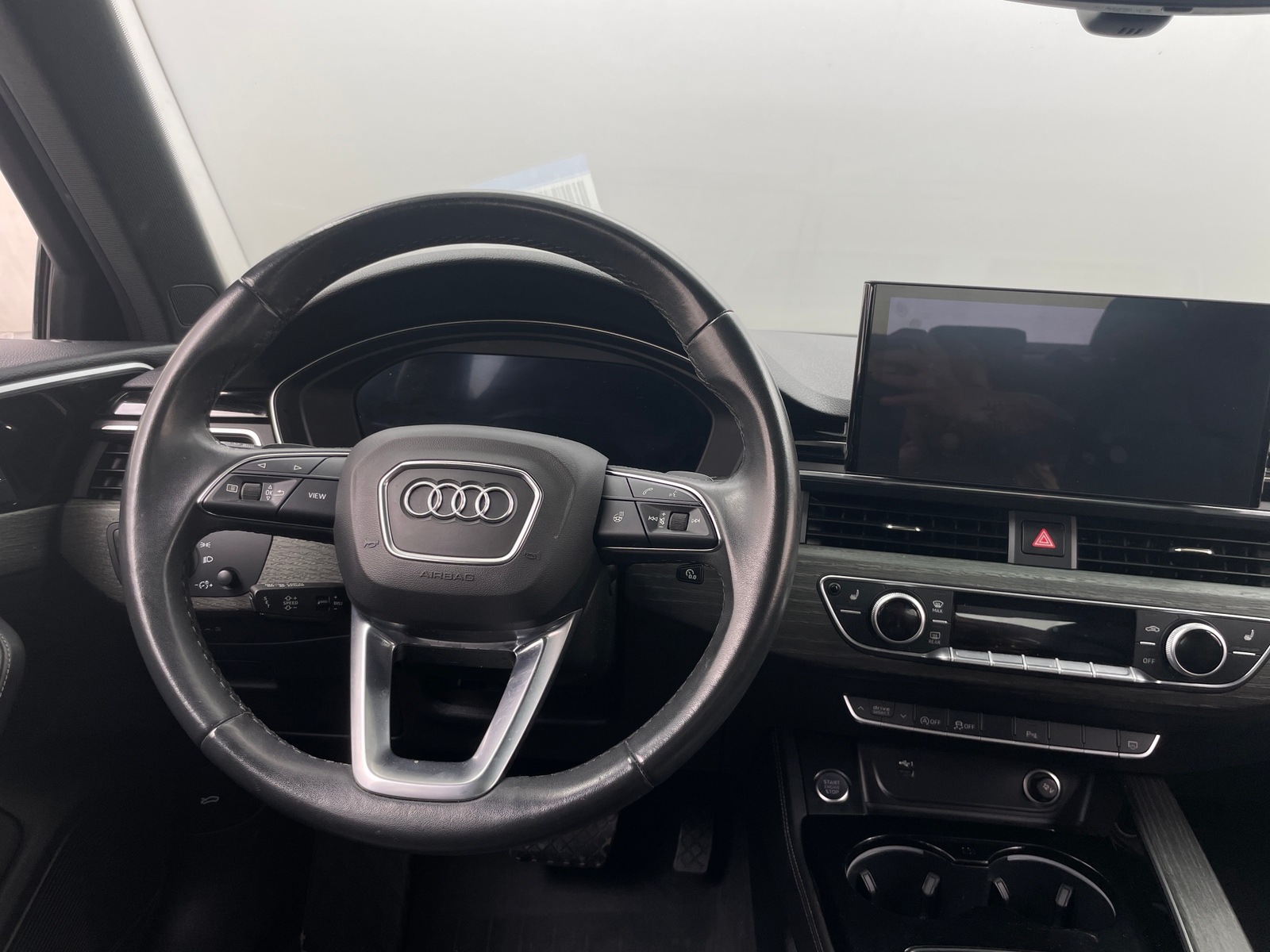 Thumbnail: 2023 Audi A4 - 4