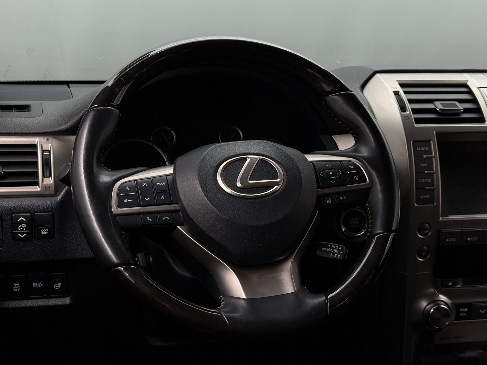 Thumbnail: 2021 Lexus GX - 4
